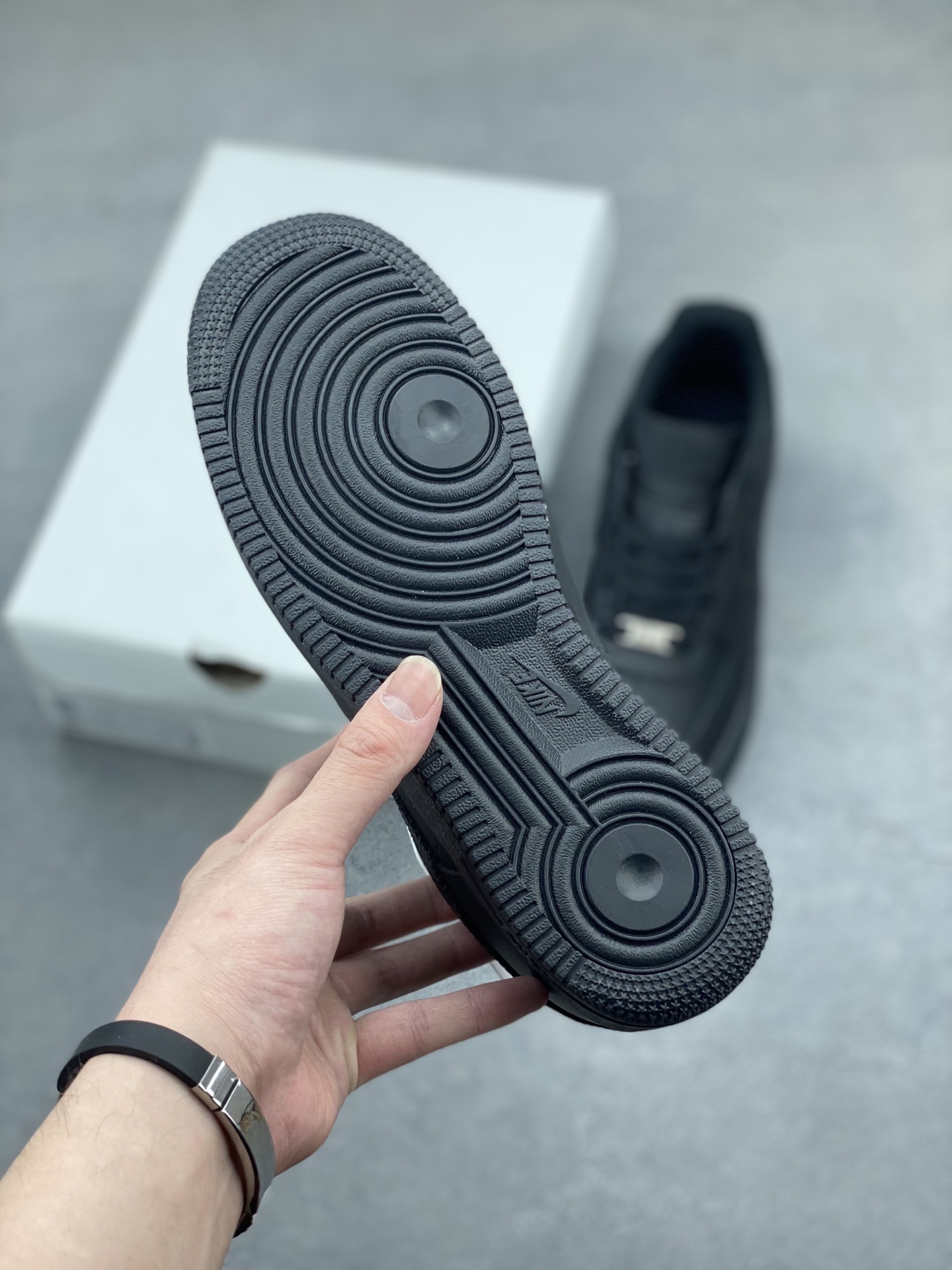 Nike Air Force 1 Low '07 Black Sneakers - Iconic Style & Comfort 7 i1747337380428 9477 0 5