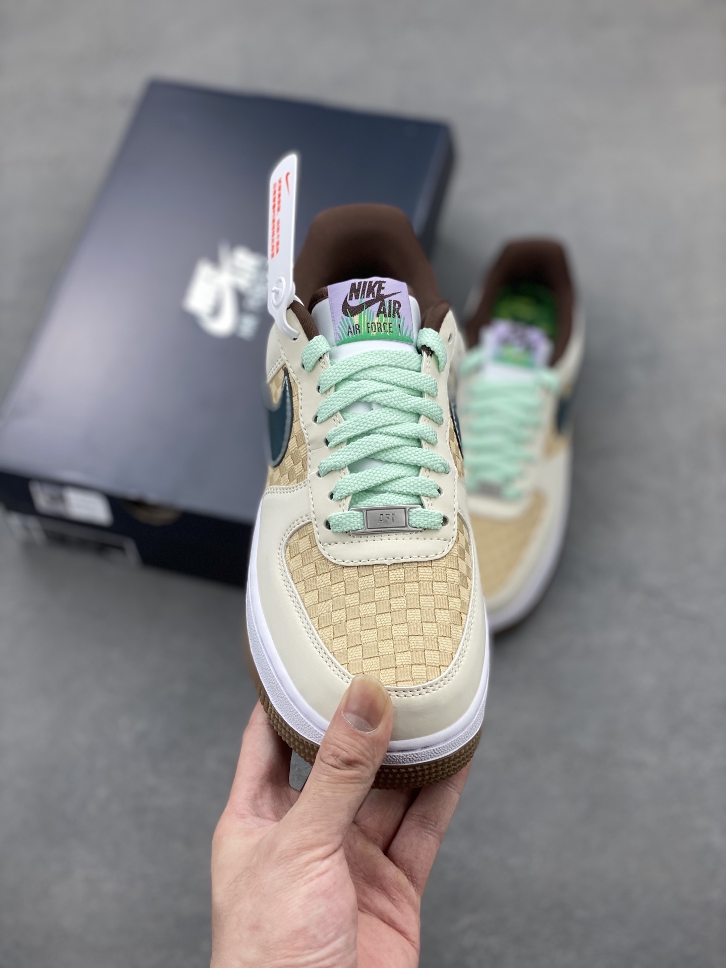 Nike Air Force 1 '07 Low: Limited Edition Sneakers with Unique Woven Design 3 i1747499765632 6769 0 1