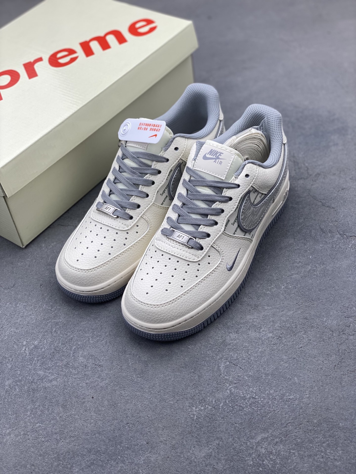 Nike Air Force 1 '07 Low Sneakers - Supreme Edition - Limited Release 9 i1747500033772 8653 0 7