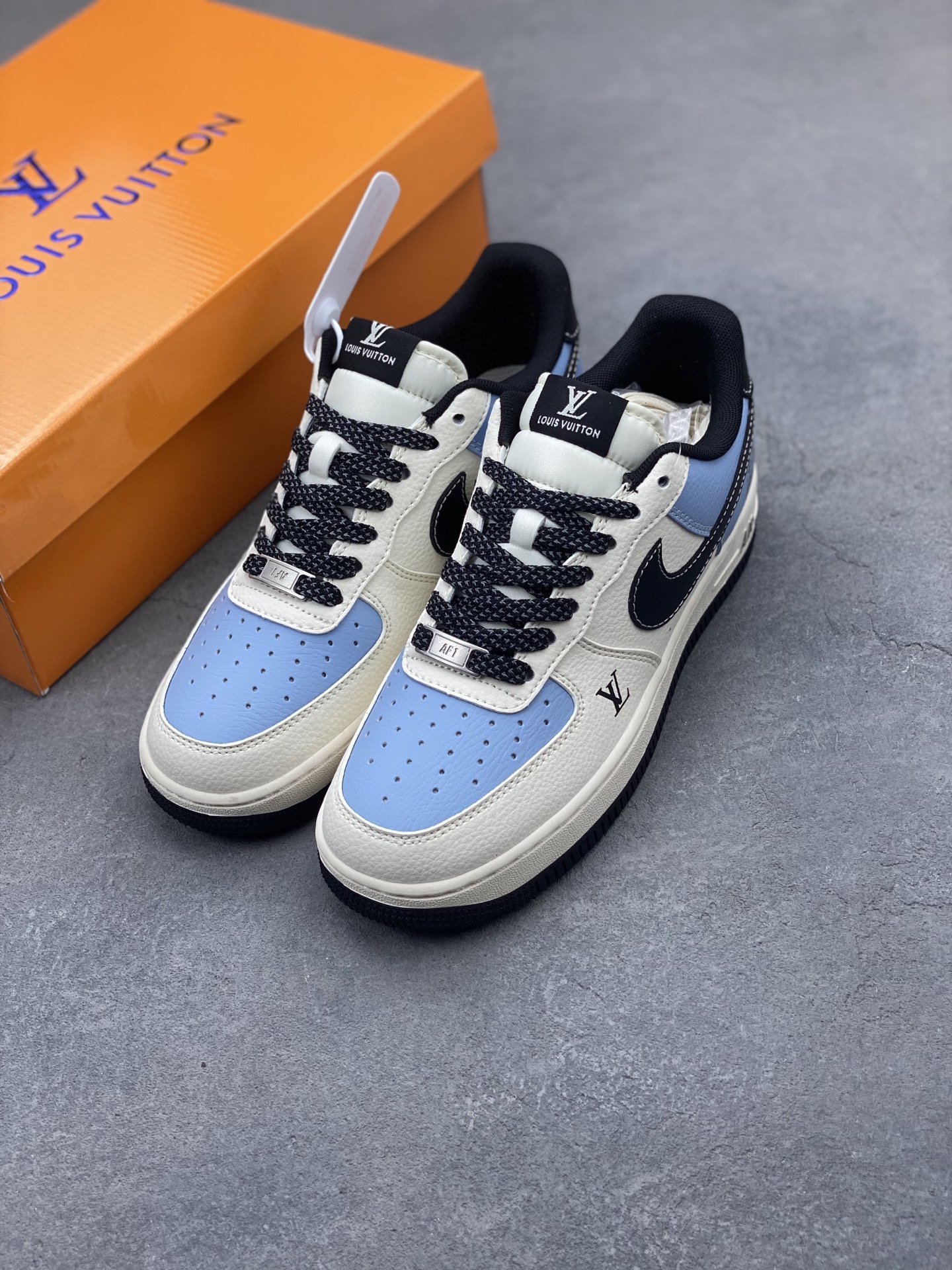 Nike Air Force 1 '07 Low Louis Vuitton Edition Sneakers - Limited Release 9 i1747500109892 4910 0 7