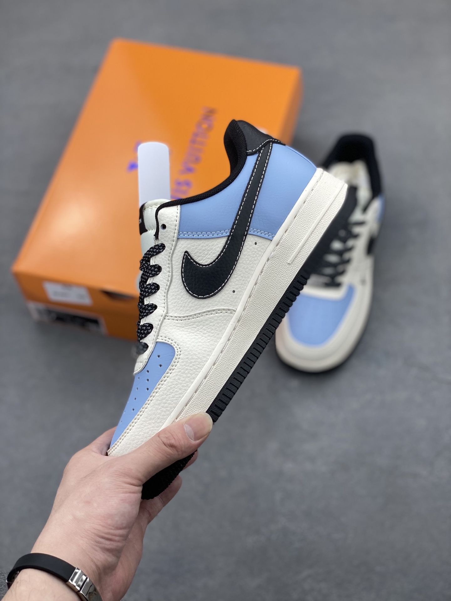 Nike Air Force 1 '07 Low Louis Vuitton Edition Sneakers - Limited Release 4 i1747500109994 7709 0 2