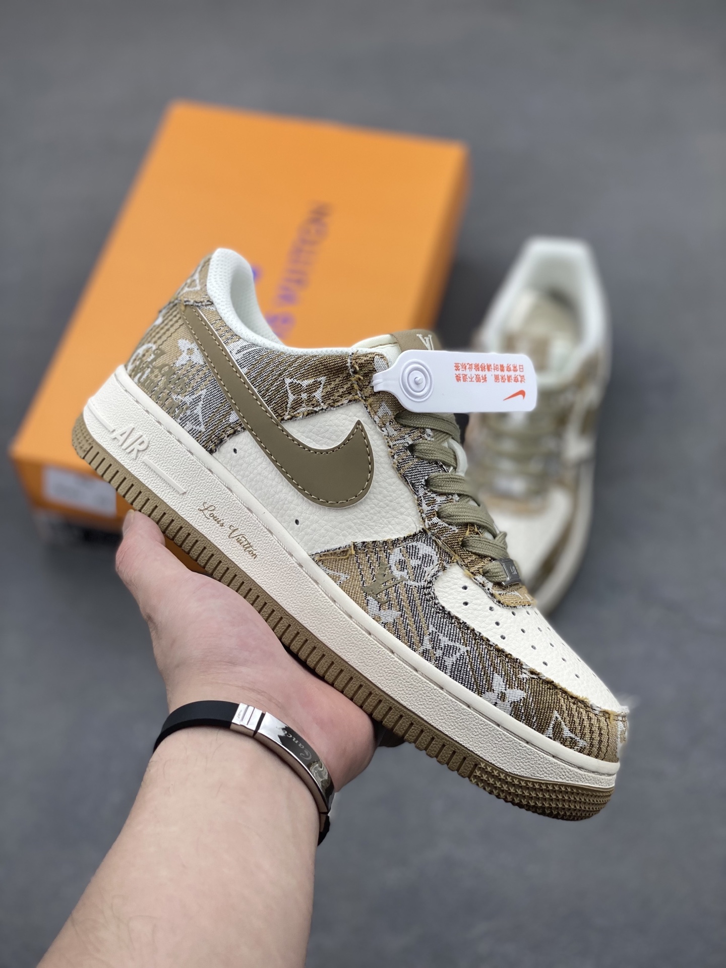 Nike Air Force 1 Low Louis Vuitton Custom Sneakers Limited Edition 2 i1747596024356 4977 0 0