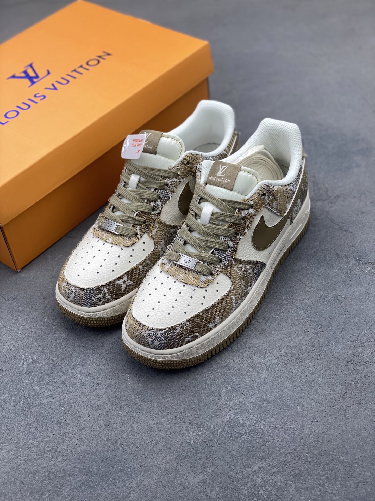 Nike Air Force 1 Low Louis Vuitton Custom Sneakers Limited Edition 9 i1747596024357 2776 0 7