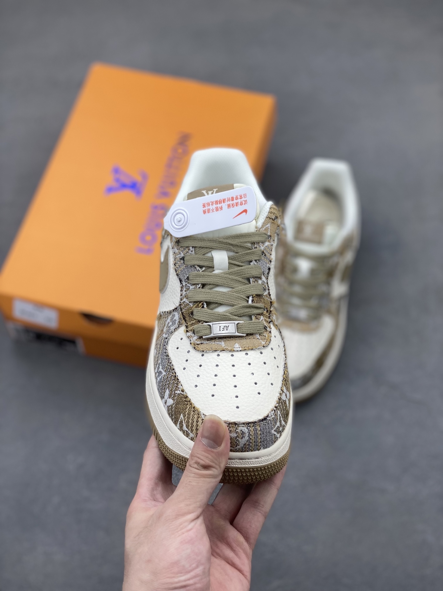 Nike Air Force 1 Low Louis Vuitton Custom Sneakers Limited Edition 3 i1747596024357 772 0 1