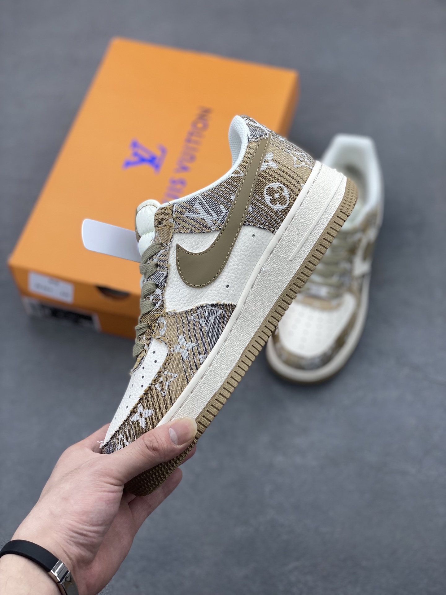 Nike Air Force 1 Low Louis Vuitton Custom Sneakers Limited Edition 4 i1747596035206 7784 0 2