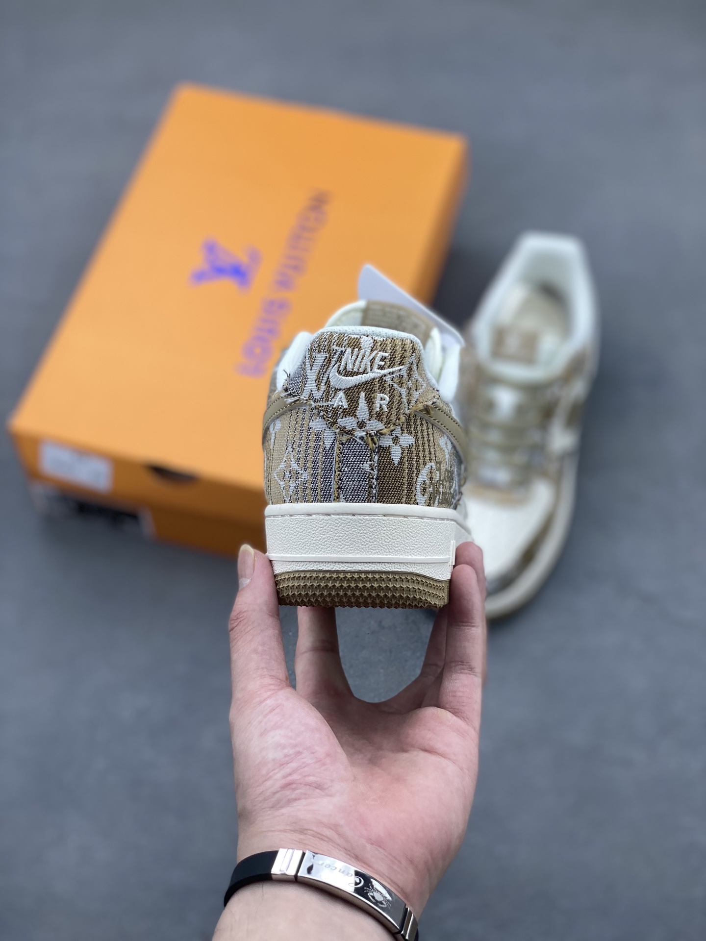 Nike Air Force 1 Low Louis Vuitton Custom Sneakers Limited Edition 5 i1747596035364 907 0 3