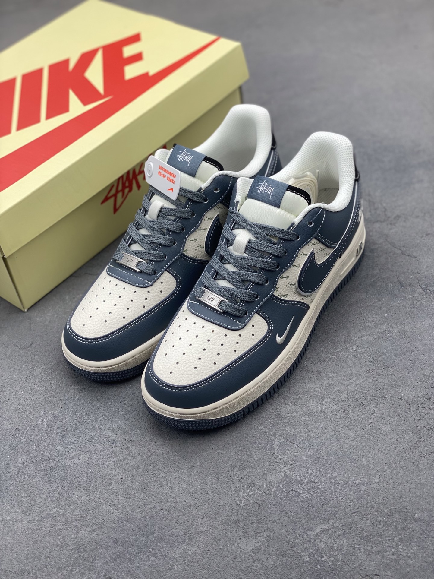 Nike Air Force 1 '07 Low Sneakers - Limited Edition Design 9 i1747596063995 297 0 7