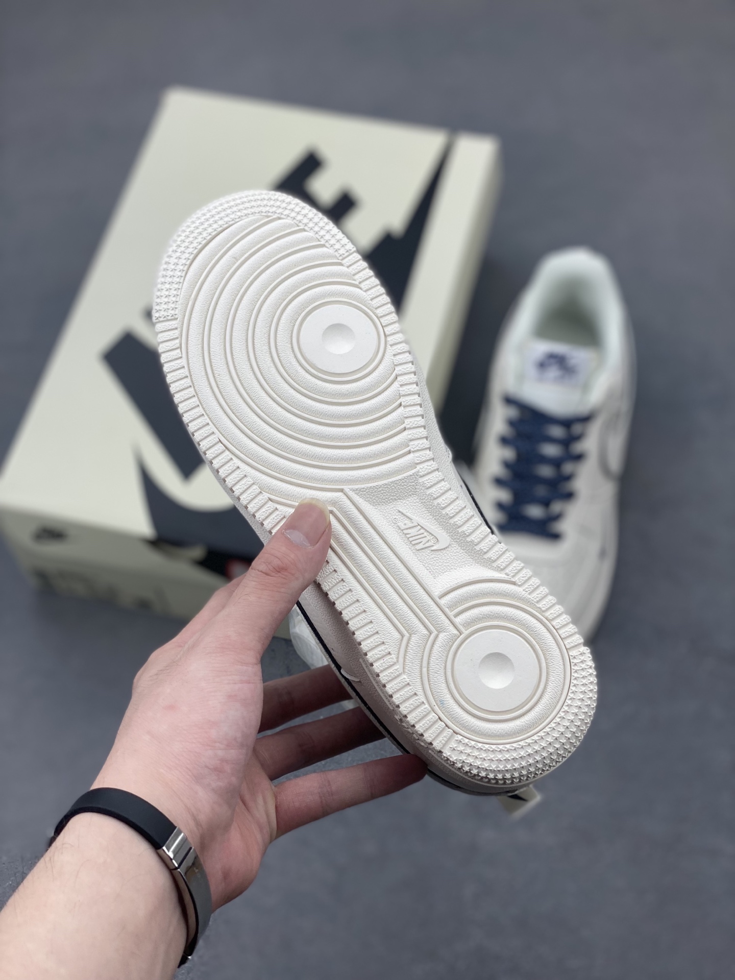 Nike Air Force 1 Low '07 Deep Blue Swoosh - Classic Comfort & Style 7 i1747596188956 8964 0 5