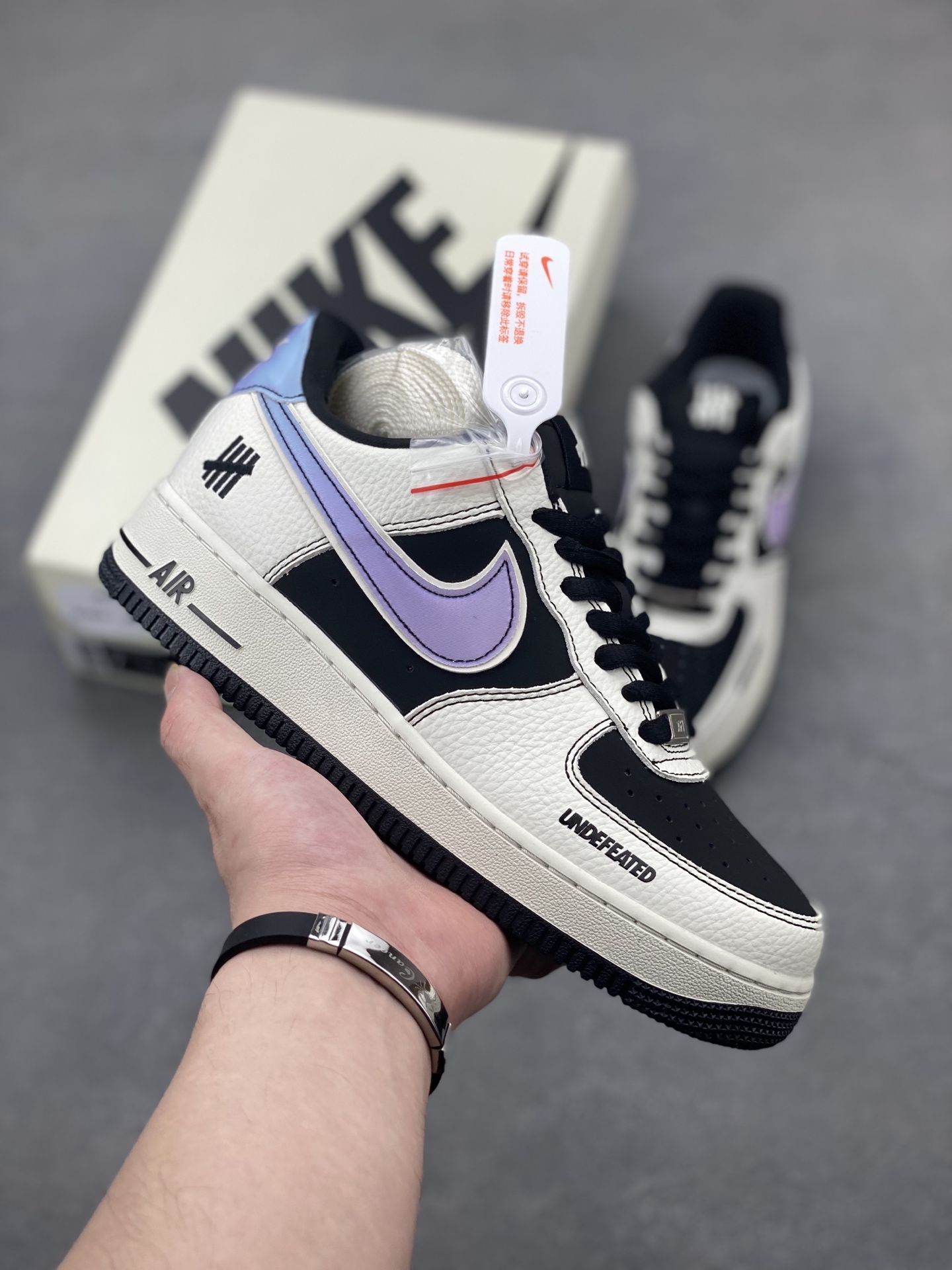 Nike Air Force 1 '07 Low Undefeated Collaboration Sneakers SC9207-528 2 i1747596228552 2498 0 0