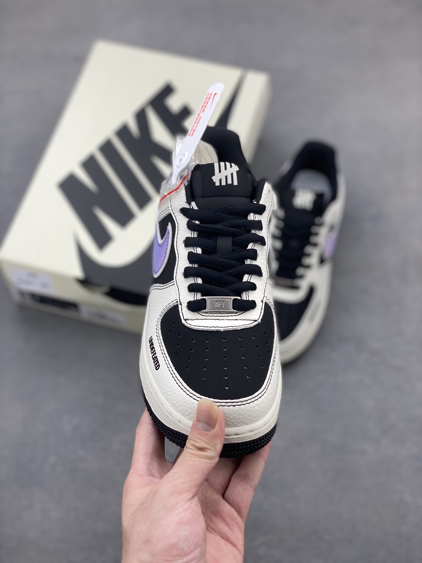 Nike Air Force 1 '07 Low Undefeated Collaboration Sneakers SC9207-528 3 i1747596228802 9356 0 1