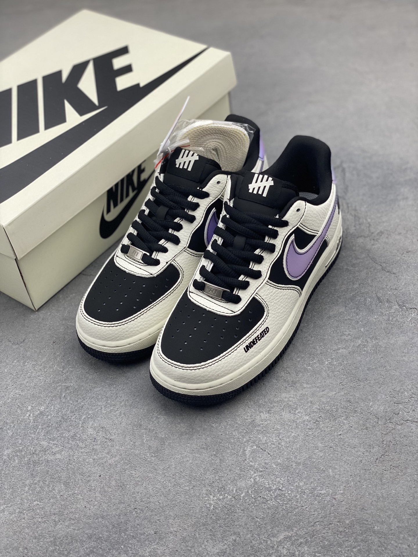 Nike Air Force 1 '07 Low Undefeated Collaboration Sneakers SC9207-528 9 i1747596240142 421 0 7