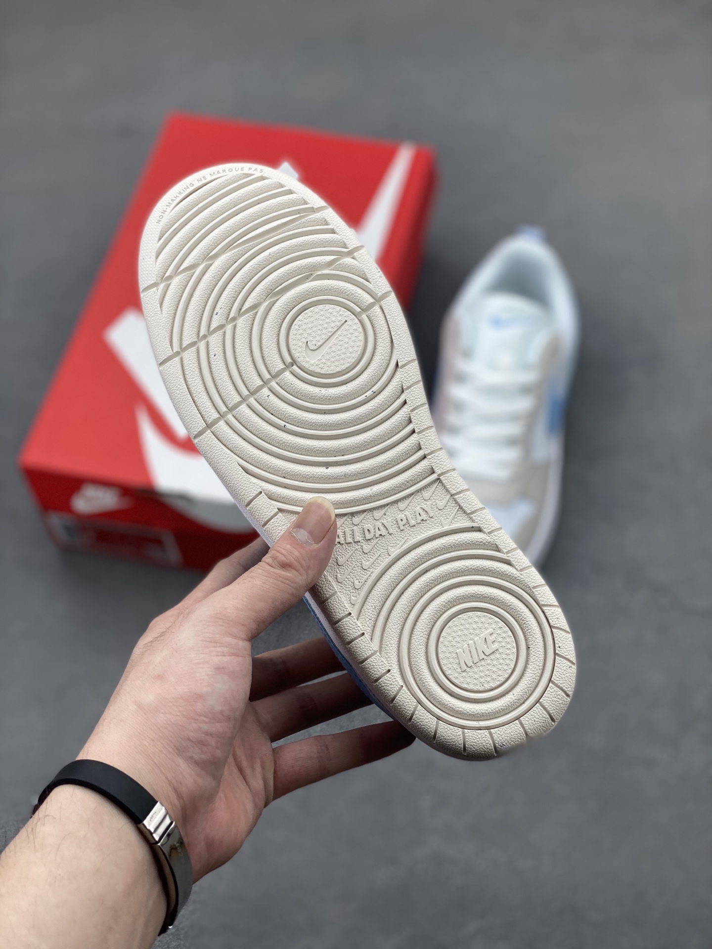 Nike Court Borough Low: Classic Style, Comfortable Fit - Available Now! 7 i1747596373300 5874 0 5