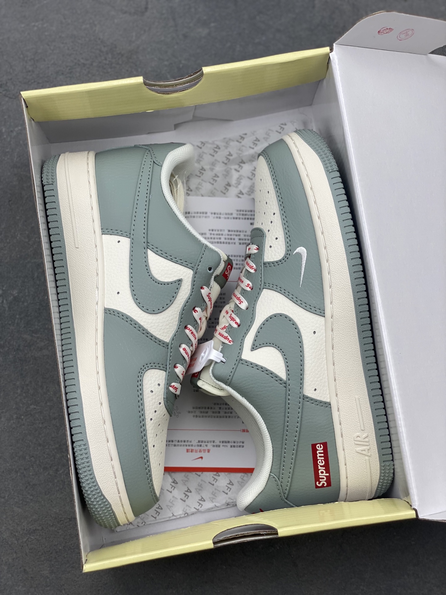 Nike Air Force 1 '07 Low Supreme Sneakers - Limited Edition 10 i1747673581244 5037 0 8