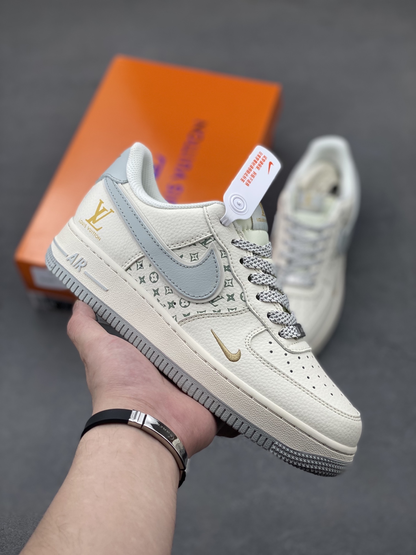 Nike Air Force 1 Low '07 Louis Vuitton Custom Limited Edition Sneakers 2 i1747673647679 7155 0 0
