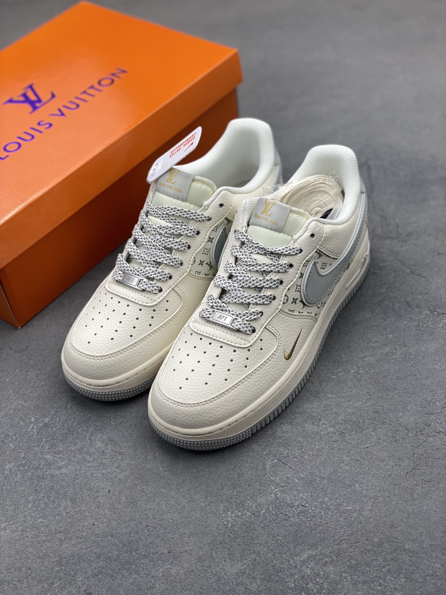 Nike Air Force 1 Low '07 Louis Vuitton Custom Limited Edition Sneakers 9 i1747673664627 3105 0 7