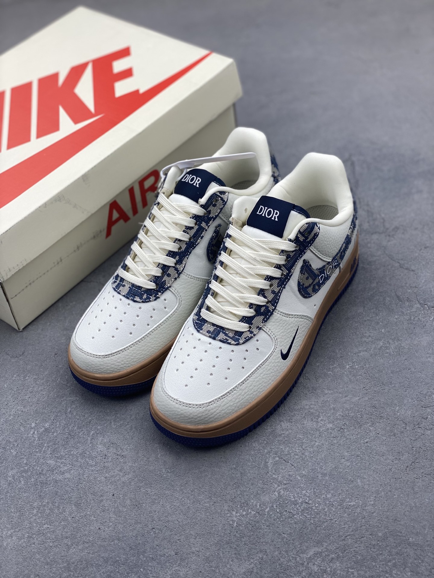 Nike Air Force 1 '07 Low Sneakers Dior Limited Edition - Custom Hardware 9 i1747673749129 675 0 7