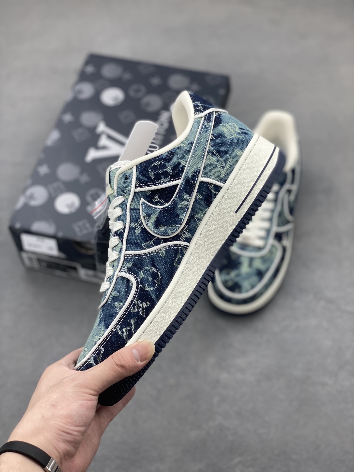 Nike Air Force 1 '07 Low Louis Vuitton Custom Sneakers - Limited Edition 4 i1747673798500 4965 0 2