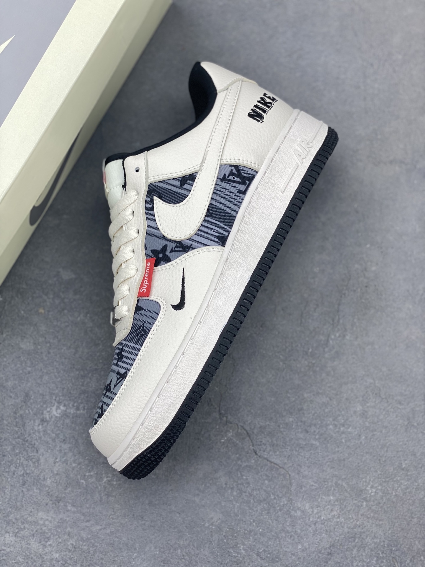 Nike Air Force 1 '07 Low Sneakers - Limited Edition, Supreme Collaboration 8 i1747758186632 9209 0 6
