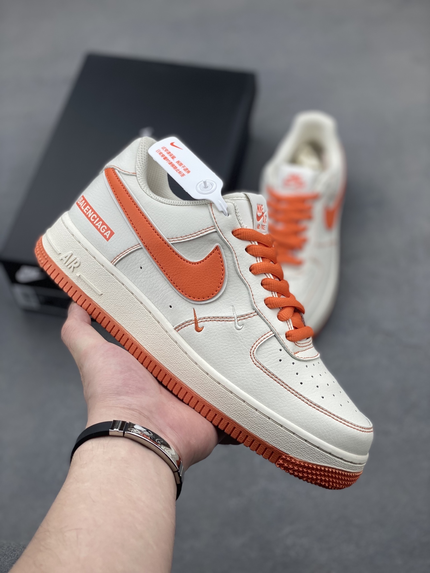 Nike Air Force 1 '07 Low Orange/White Sneakers Limited Edition 2 i1747758336022 7523 0 0