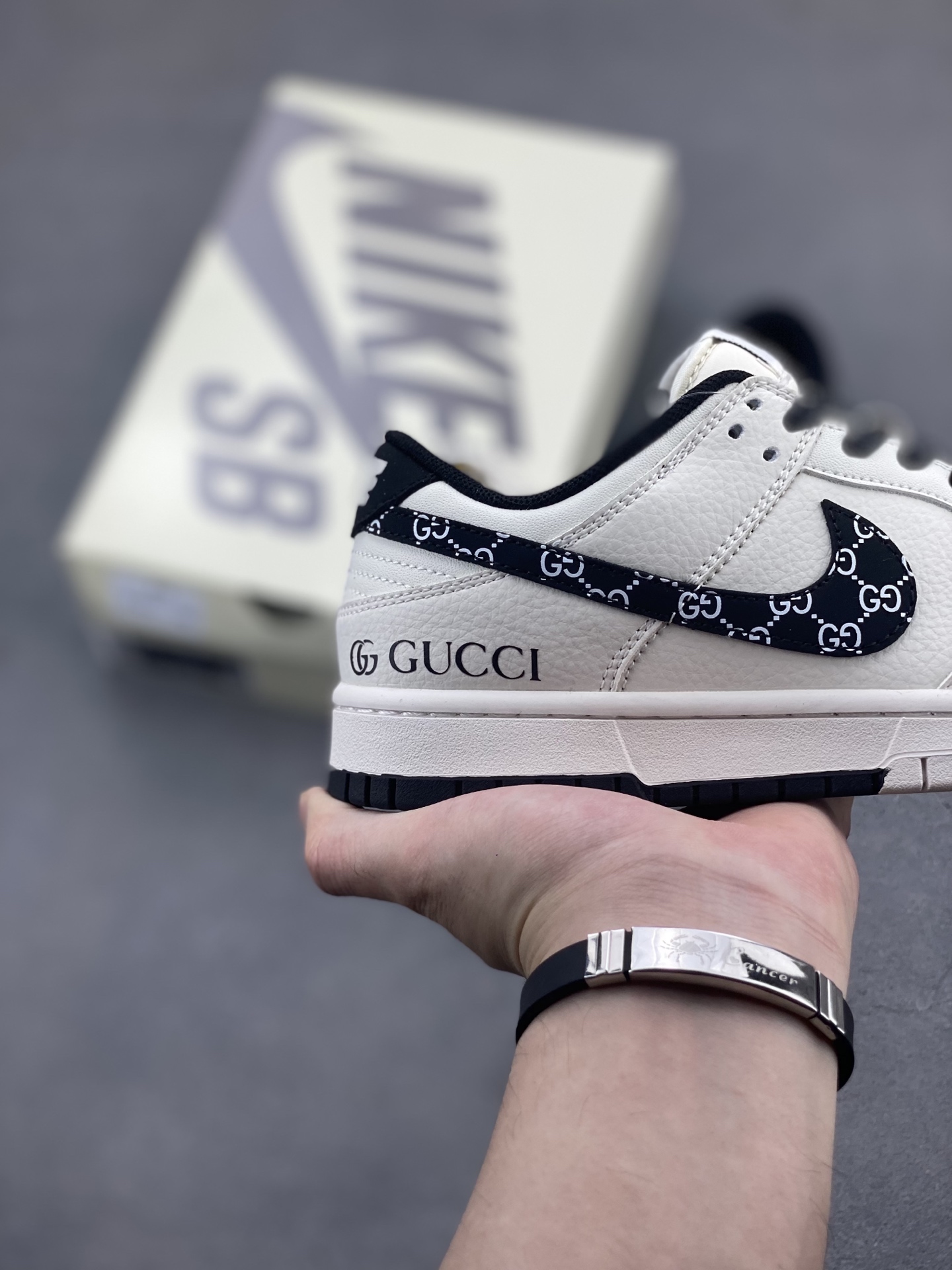 Nike SB Dunk Low Custom Sneakers - Premium Leather, Perfect Detailing 5 i1747759128381 857 0 4
