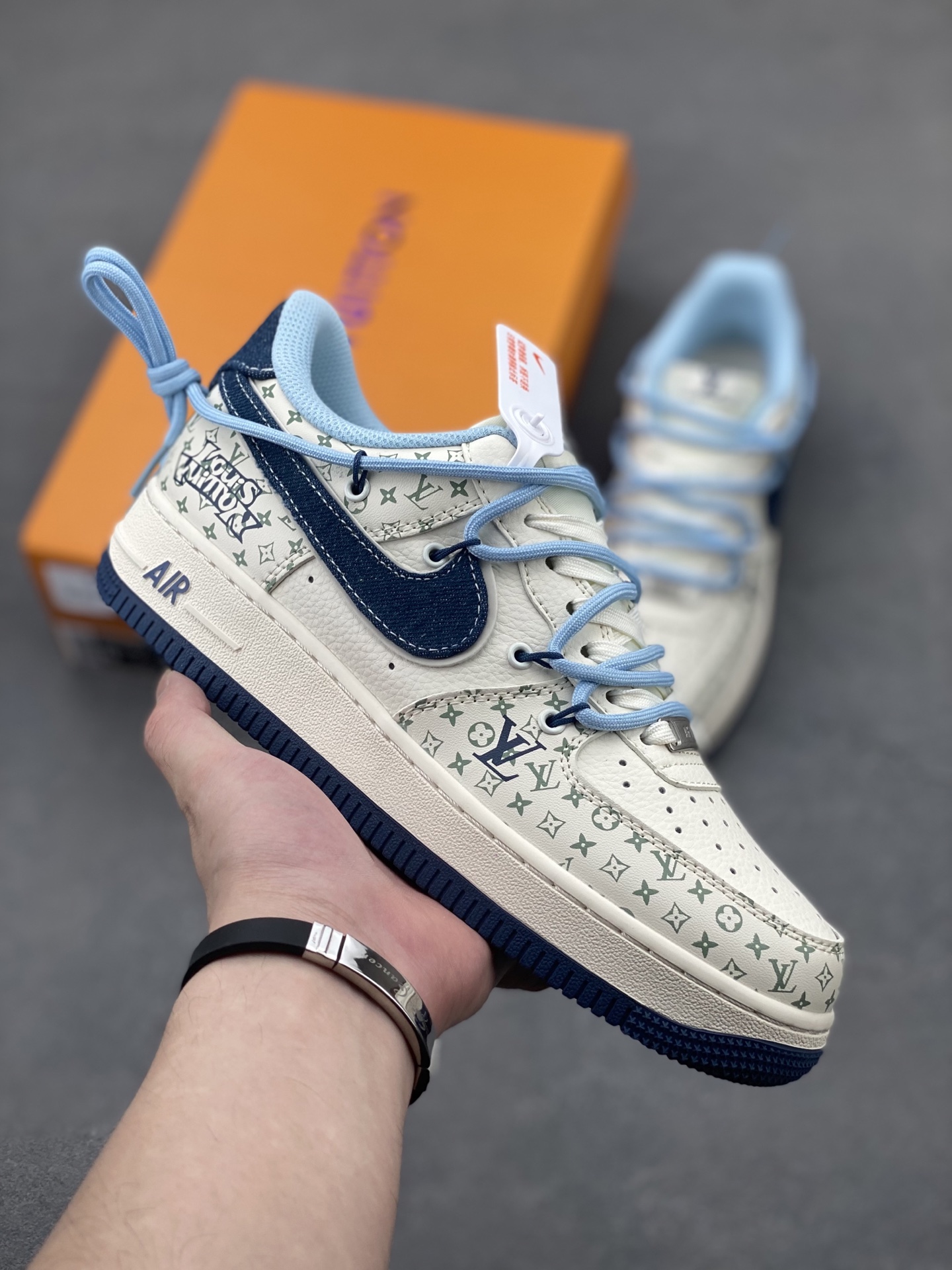 Nike Air Force 1 '07 Low Louis Vuitton Edition Sneakers - Limited Release 2 i1747844334773 2351 0 0
