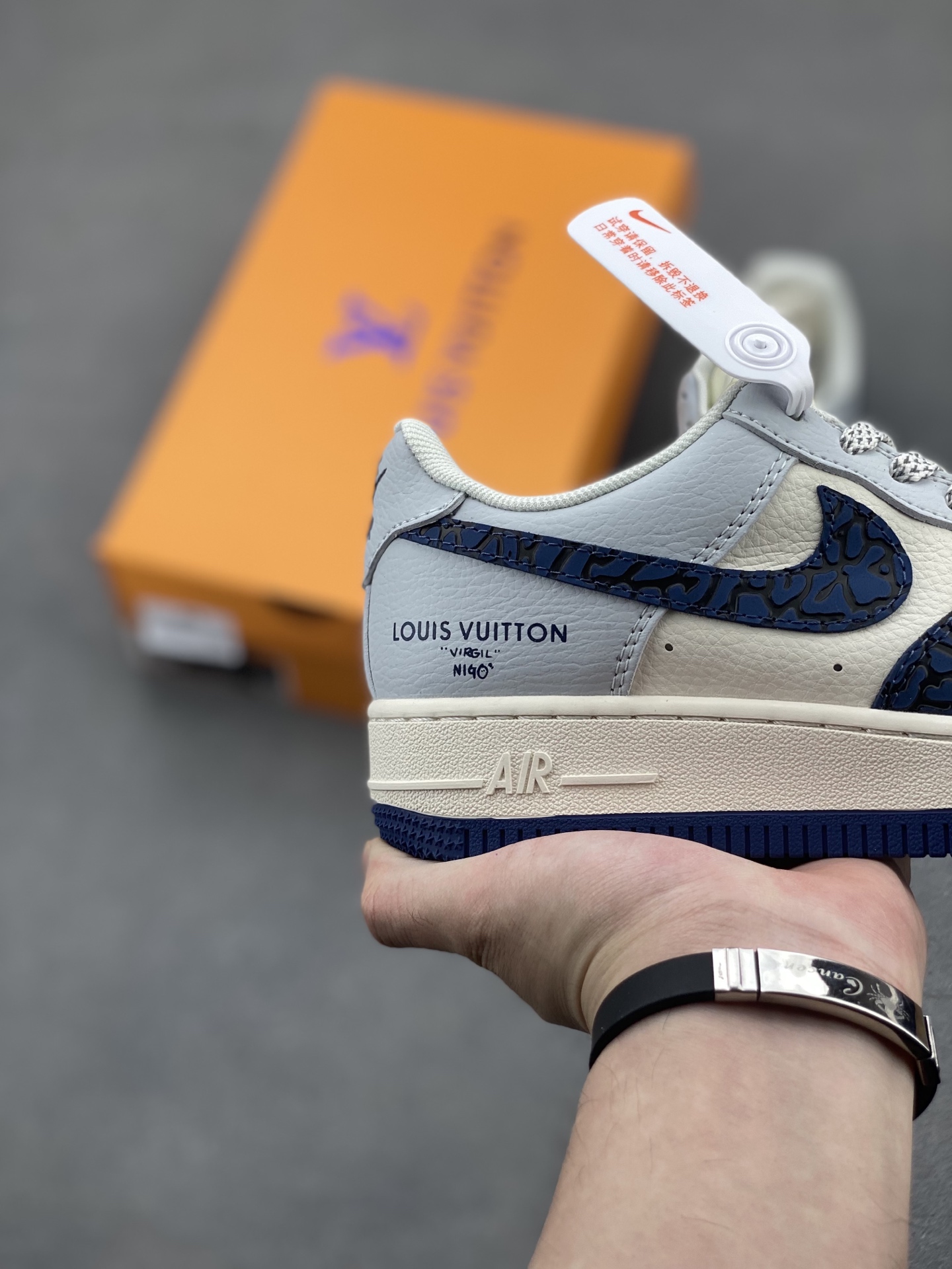 Nike Air Force 1 Low Louis Vuitton Custom Sneakers Limited Edition 6 i1747844471972 9407 0 4