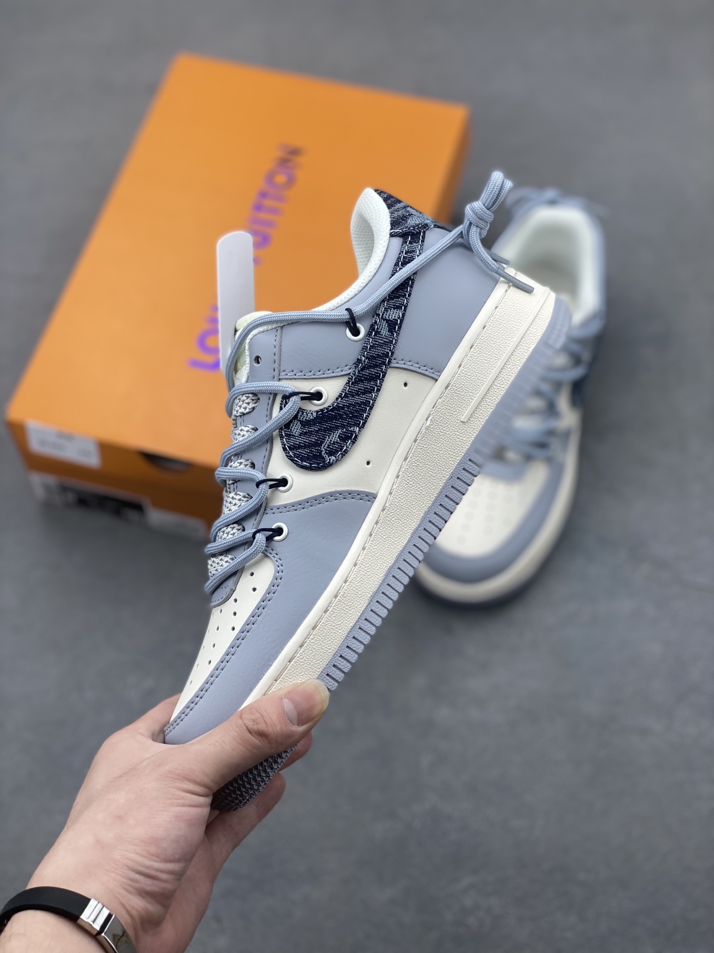 Nike Air Force 1 Low Louis Vuitton Custom Sneakers Limited Edition 4 i1747929896252 157 0 2