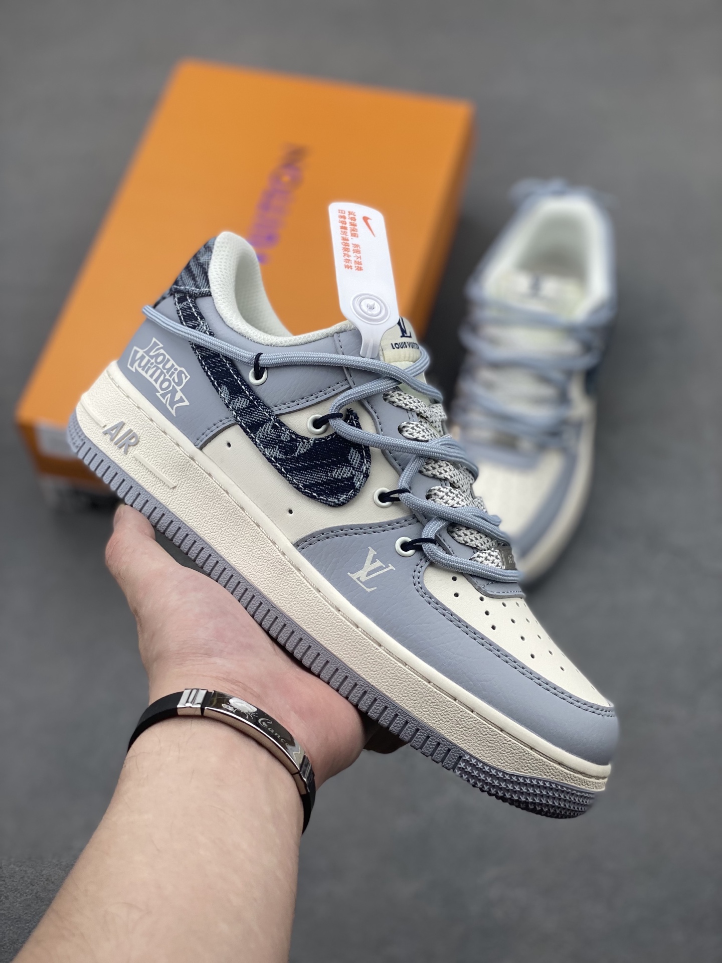 Nike Air Force 1 Low Louis Vuitton Custom Sneakers Limited Edition 2 i1747929908164 8163 0 0