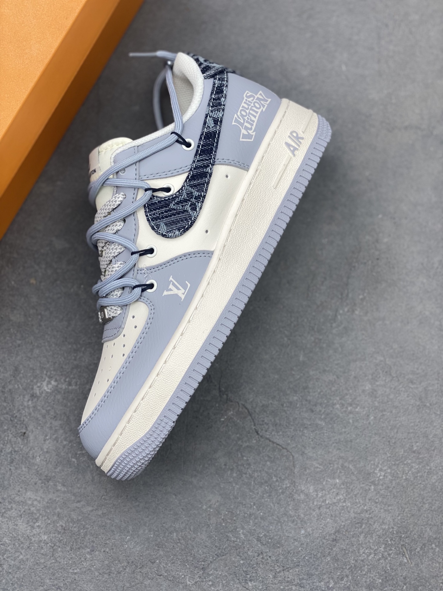 Nike Air Force 1 Low Louis Vuitton Custom Sneakers Limited Edition 8 i1747929909601 9008 0 6