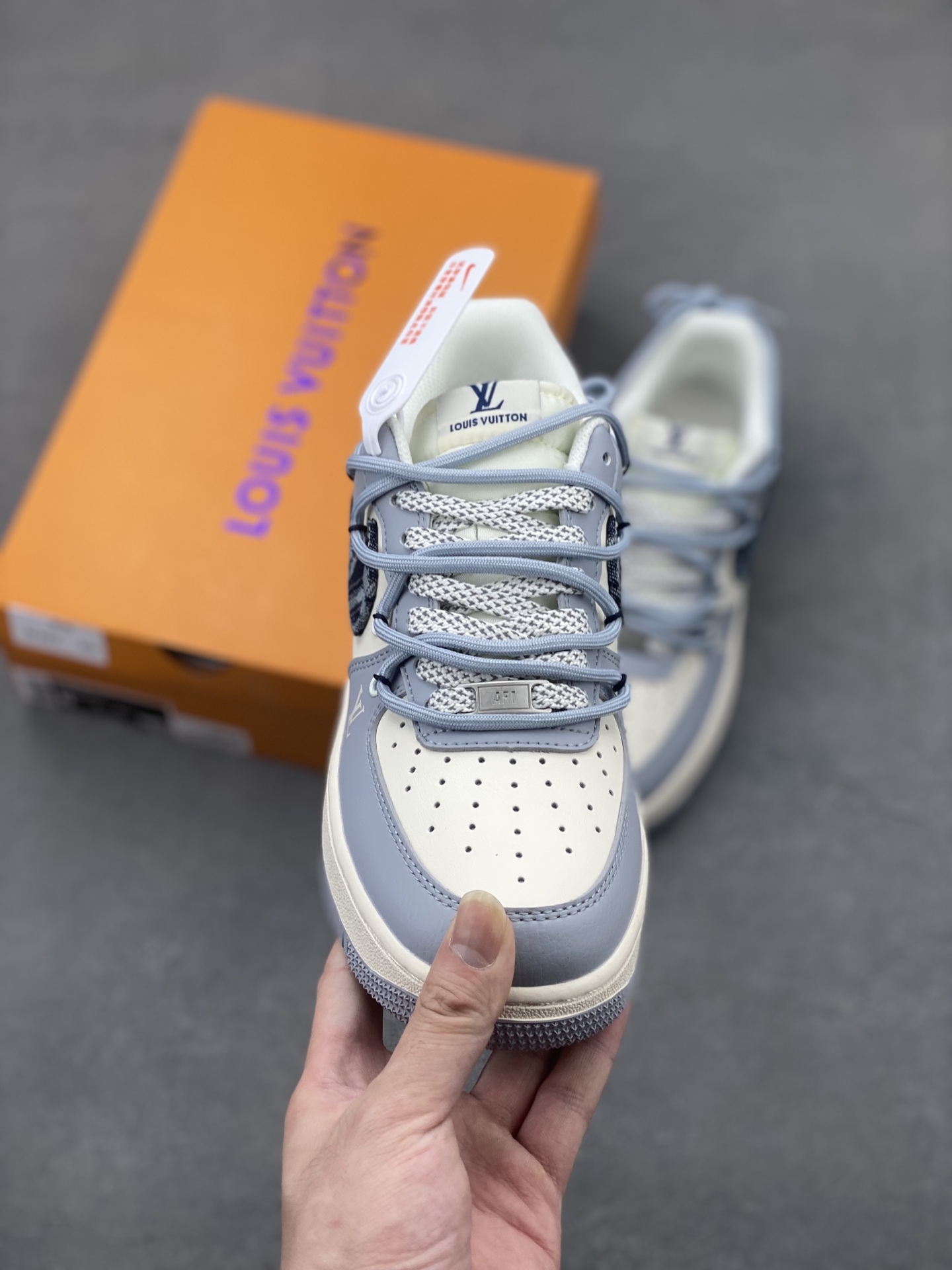 Nike Air Force 1 Low Louis Vuitton Custom Sneakers Limited Edition 3 i1747929915535 5448 0 1