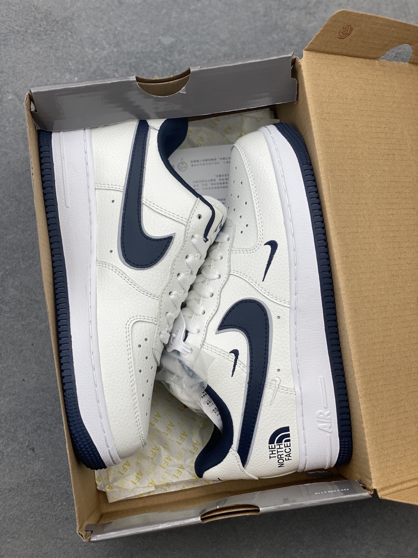 Nike Air Force 1 '07 Low Sneakers - Limited Edition Collaboration 10 i1747929958915 3585 0 8