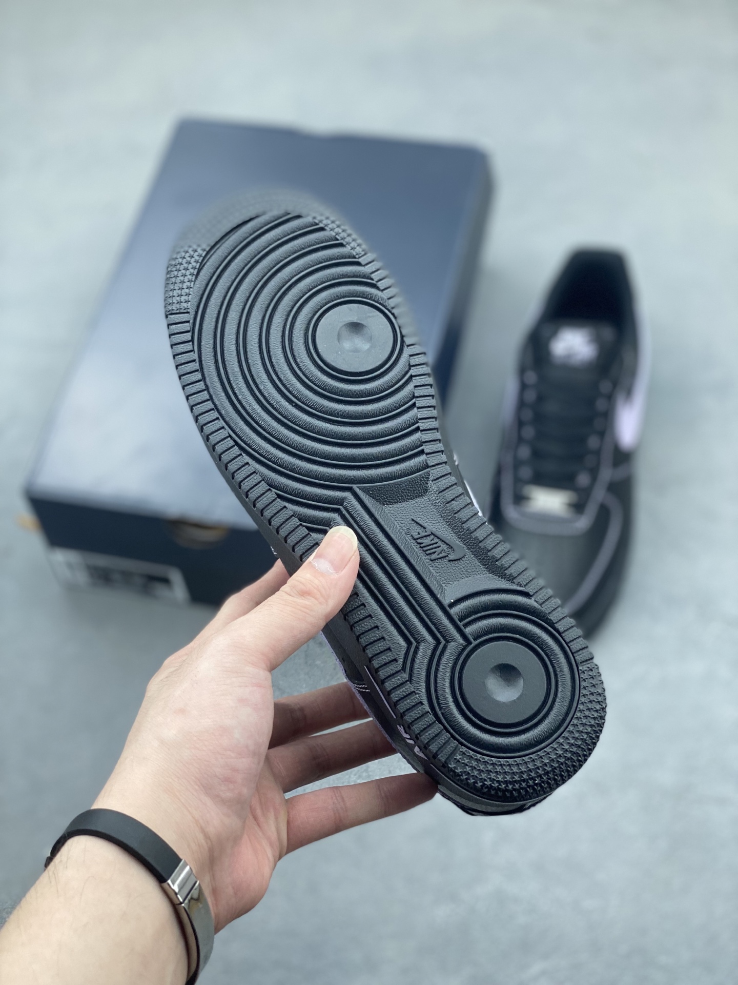 Nike Air Force 1 '07 Low Black/Lilac Stitching - Limited Edition Sneaker 7 i1748028405847 1898 0 5