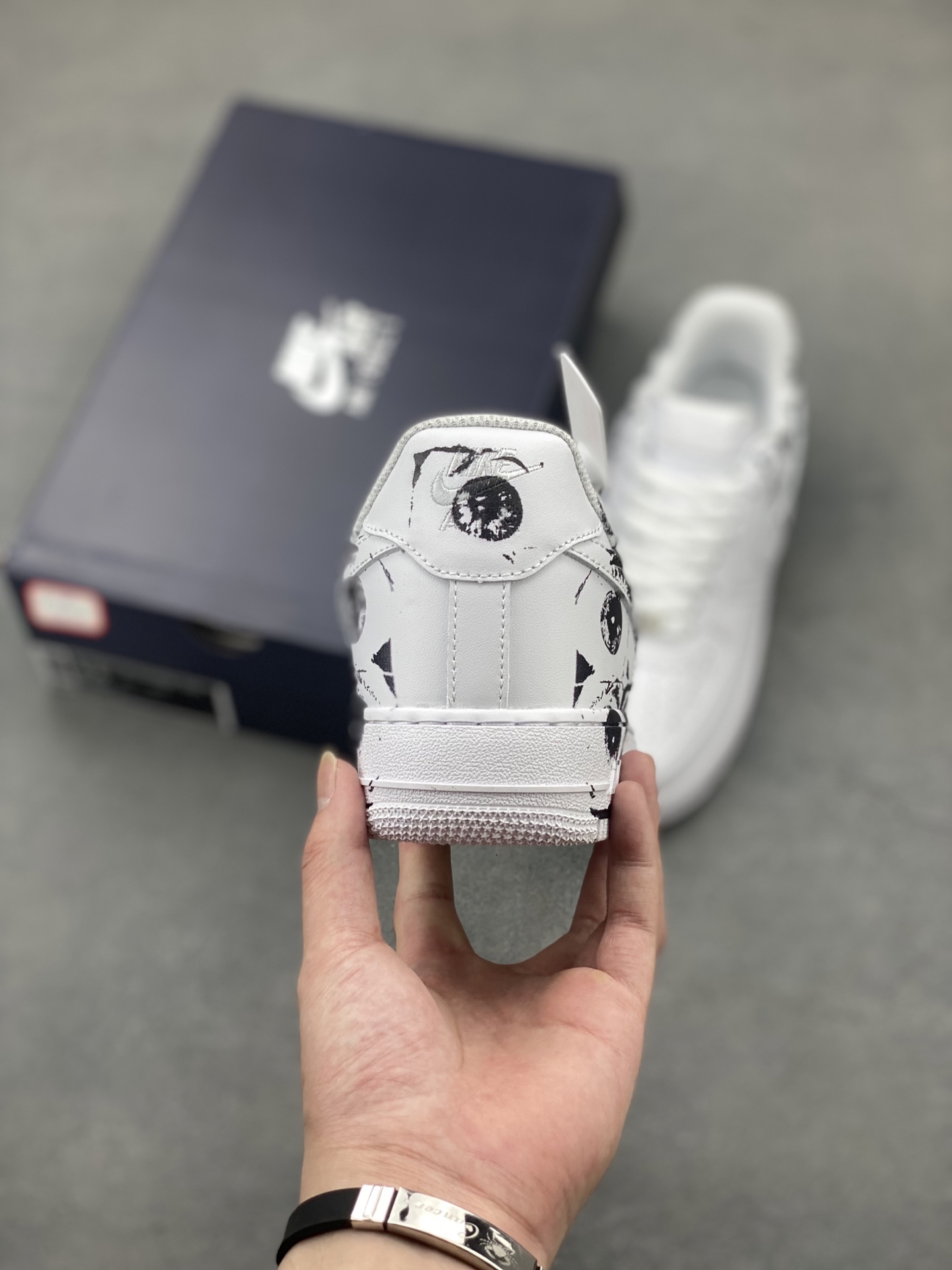 Nike Air Force 1 '07 Low White/Black Limited Edition Sneakers 5 i1748028519937 4687 0 3