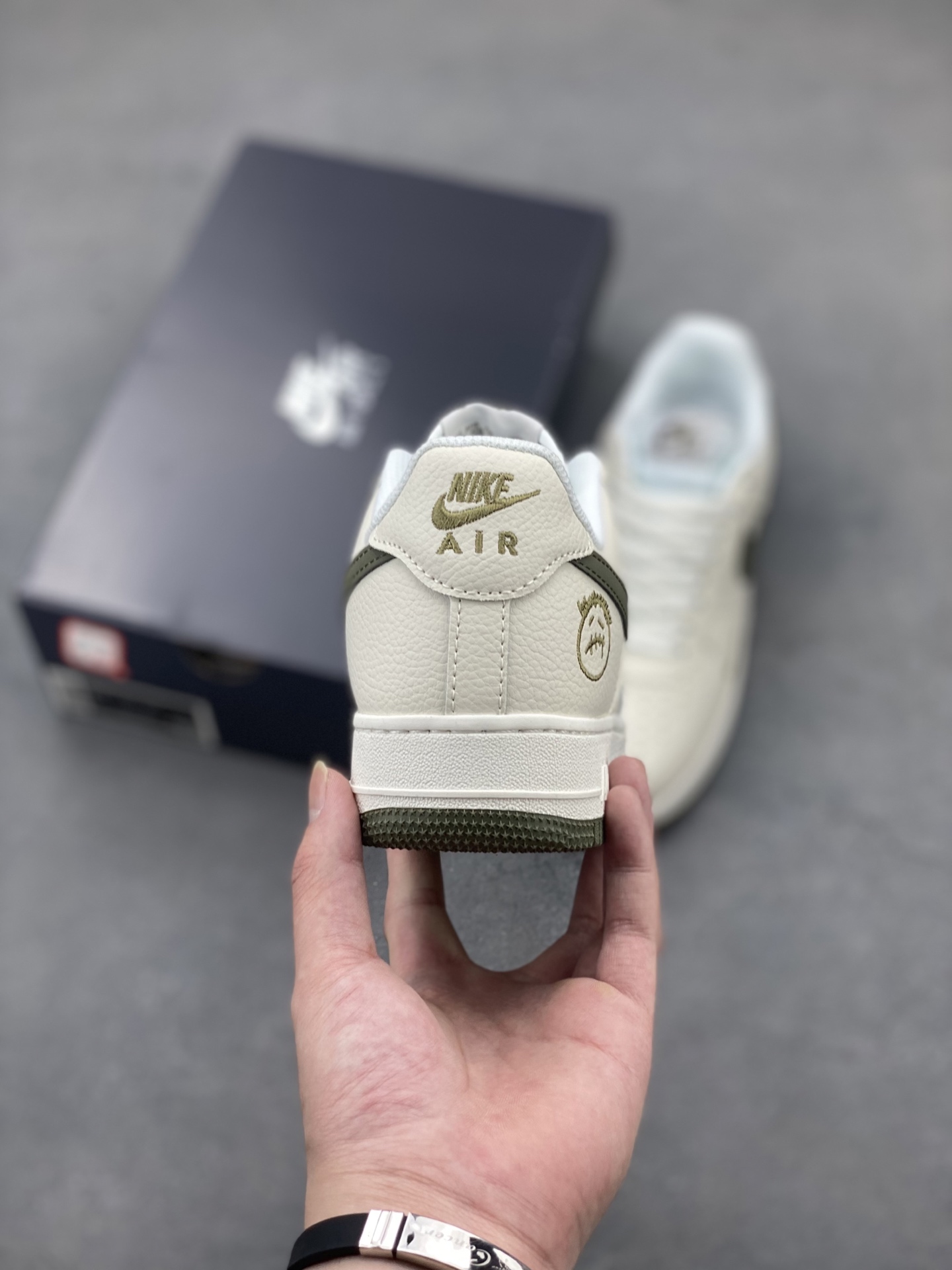 Nike Air Force 1 '07 Low Sneakers - Limited Edition, Premium Comfort and Style 5 i1748028567351 4046 0 3