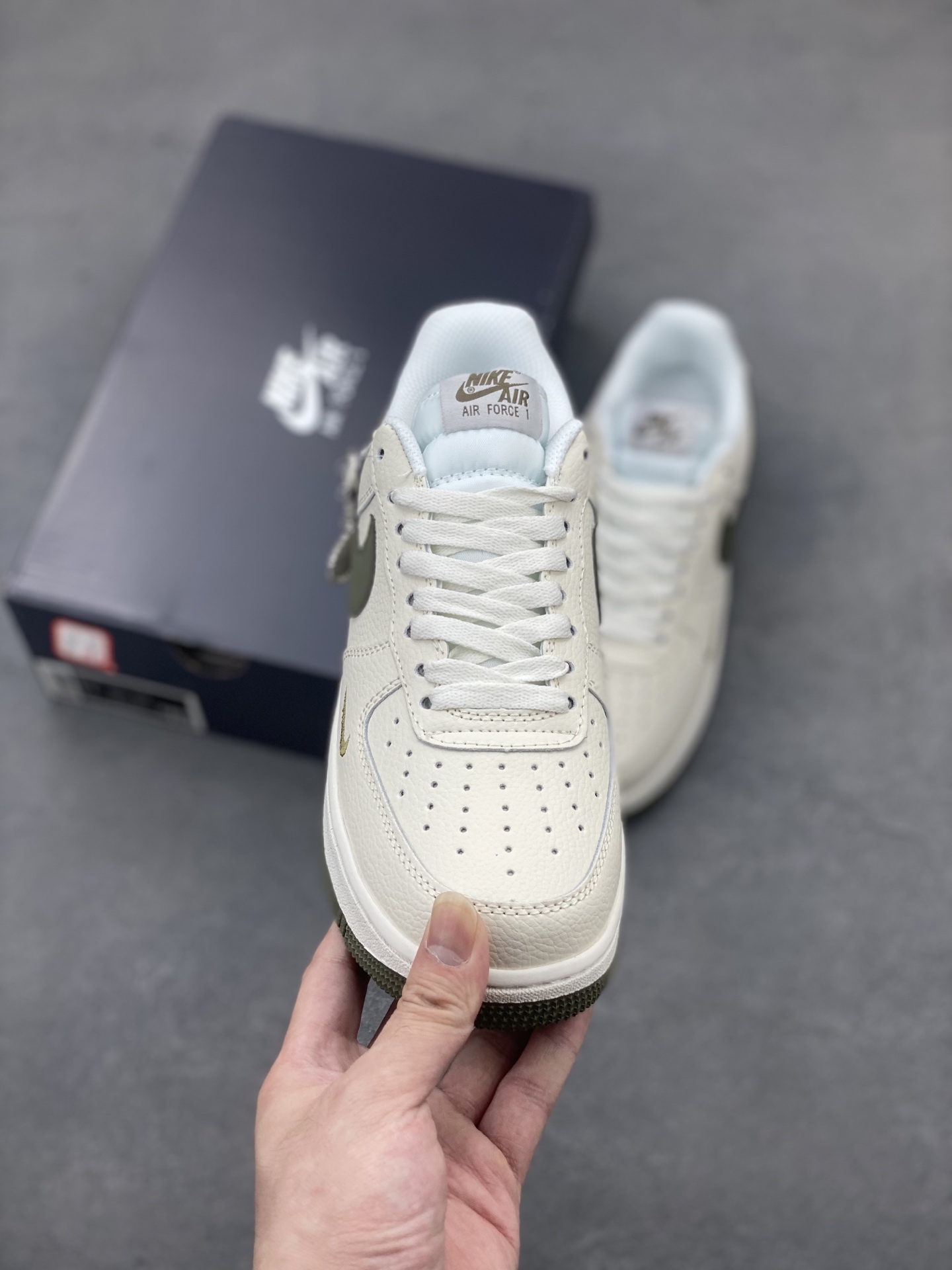Nike Air Force 1 '07 Low Sneakers - Limited Edition, Premium Comfort and Style 3 i1748028567864 2818 0 1