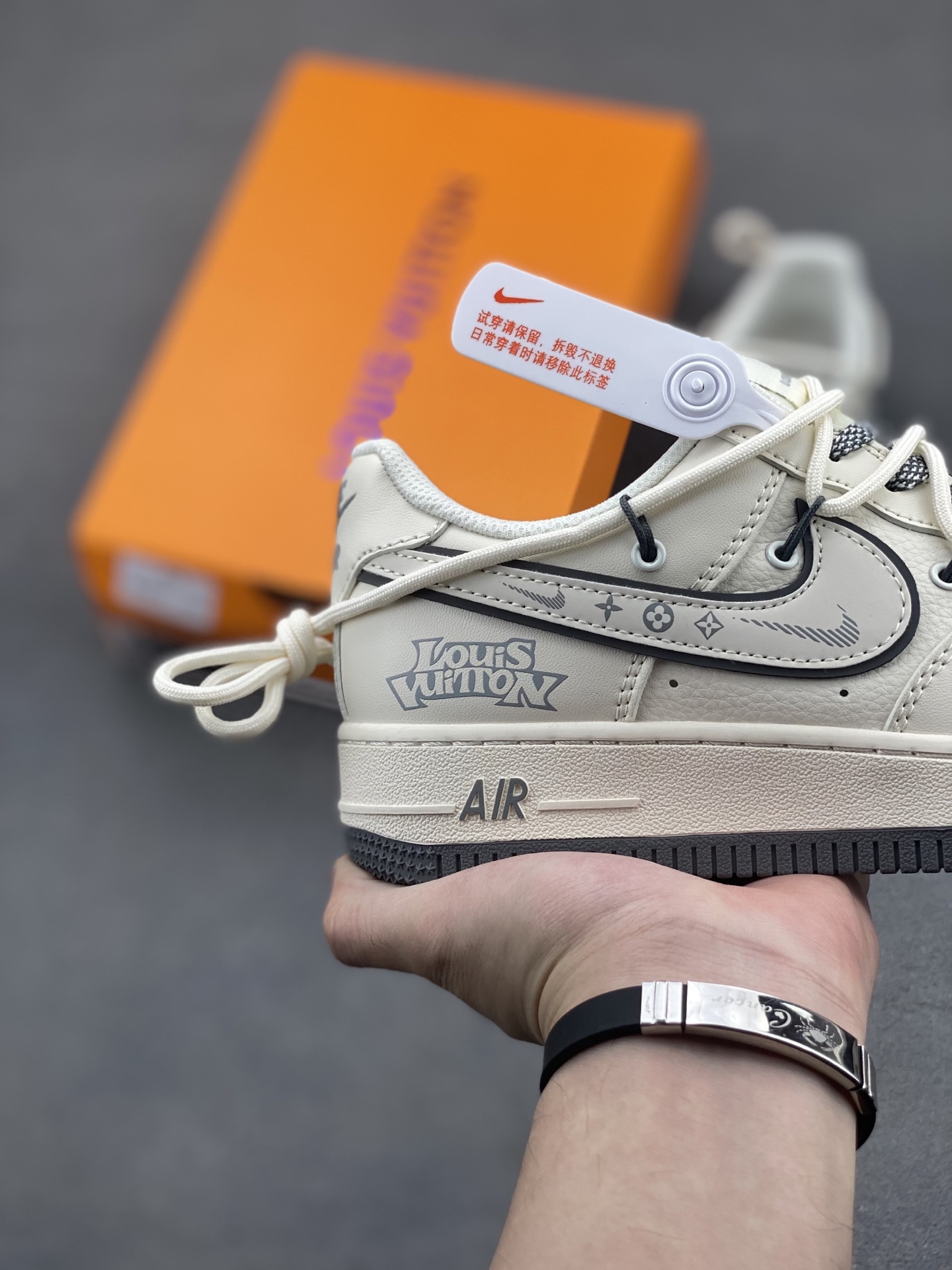 Nike Air Force 1 '07 Low Louis Vuitton Custom Sneakers - Limited Edition 6 i1748028661734 9264 0 4