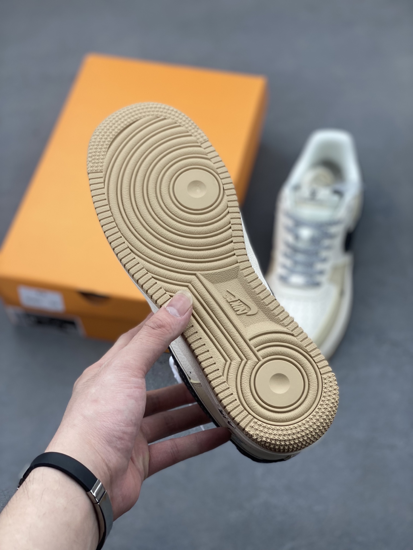 Nike Air Force 1 '07 Low Sneakers - Limited Edition, Designer Style 7 i1748028707273 298 0 5