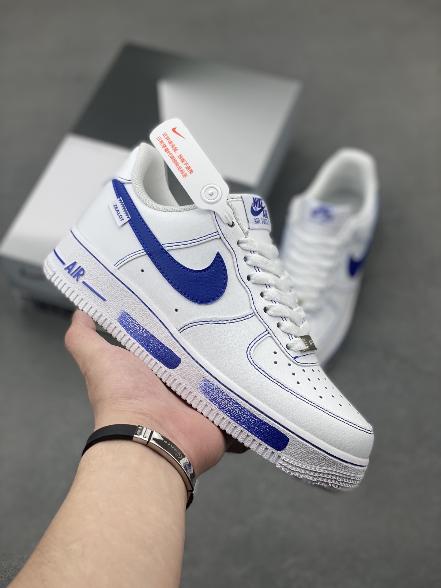 Nike Air Force 1 '07 Low White/Blue Stitching Men's Sneakers 2 i1748028850811 2786 0 0