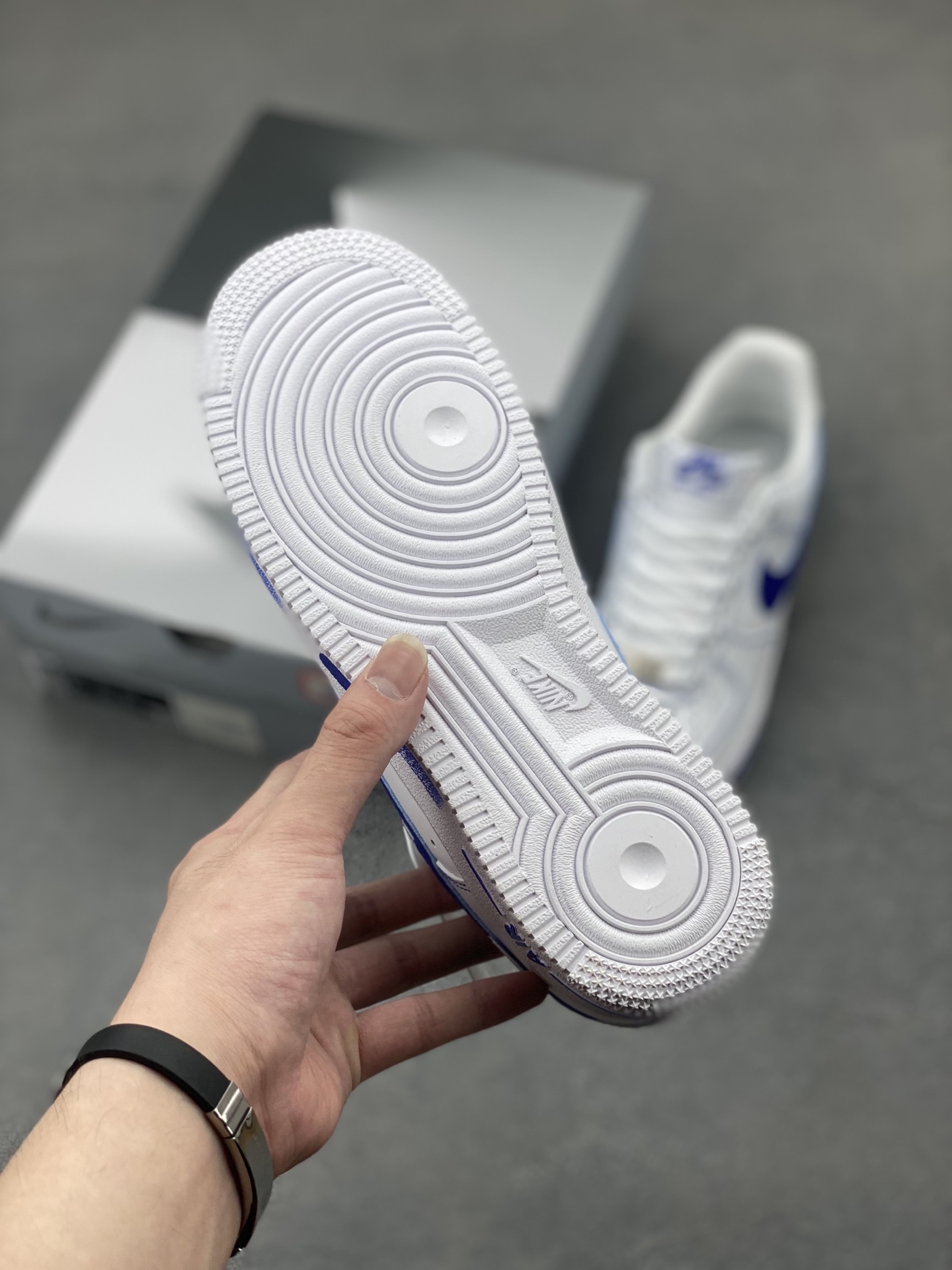 Nike Air Force 1 '07 Low White/Blue Stitching Men's Sneakers 7 i1748028859092 3158 0 5