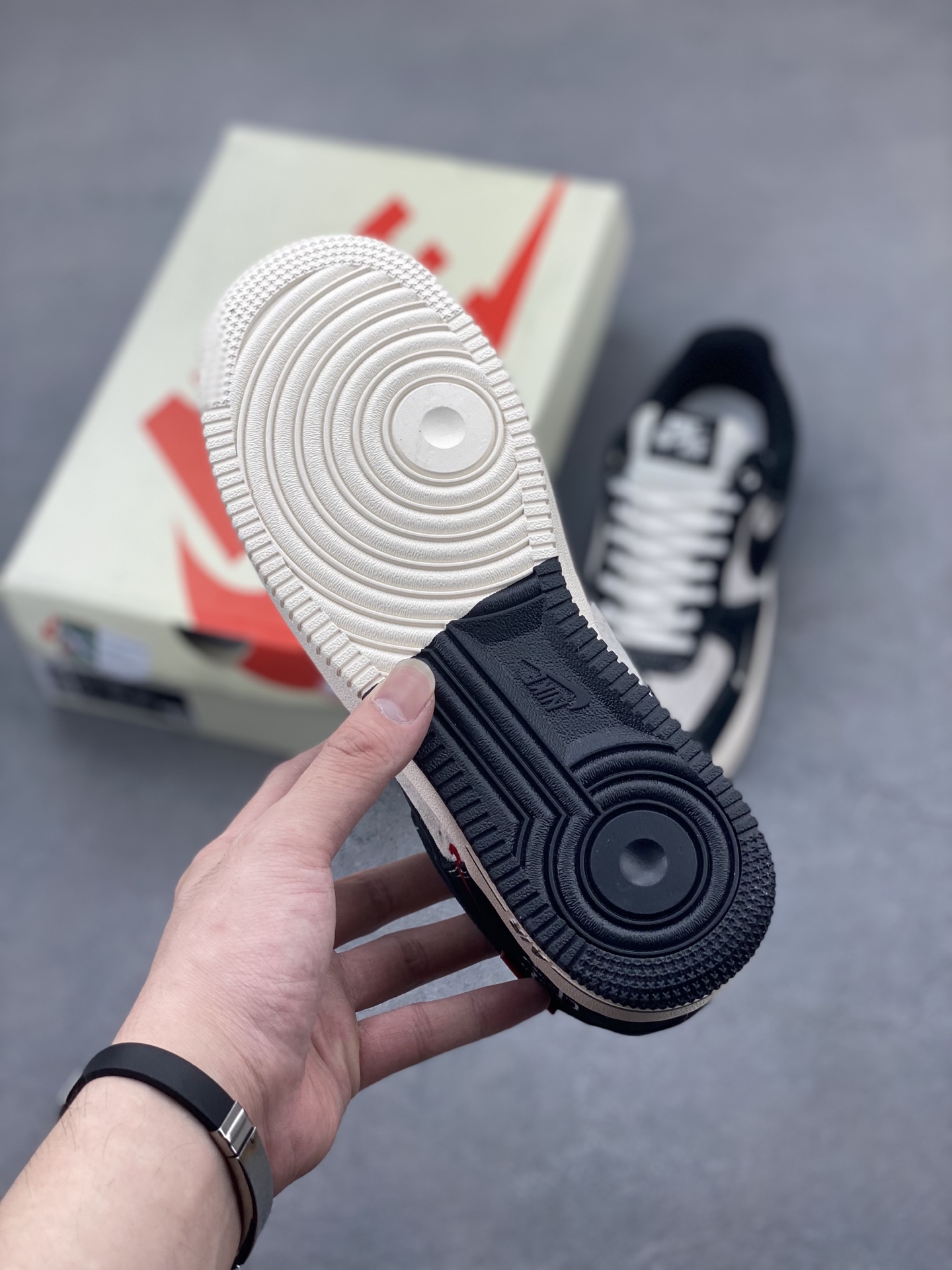 Nike Air Force 1 '07 Low Sneakers - Limited Edition, Company Grade 7 i1748028895168 6441 0 5