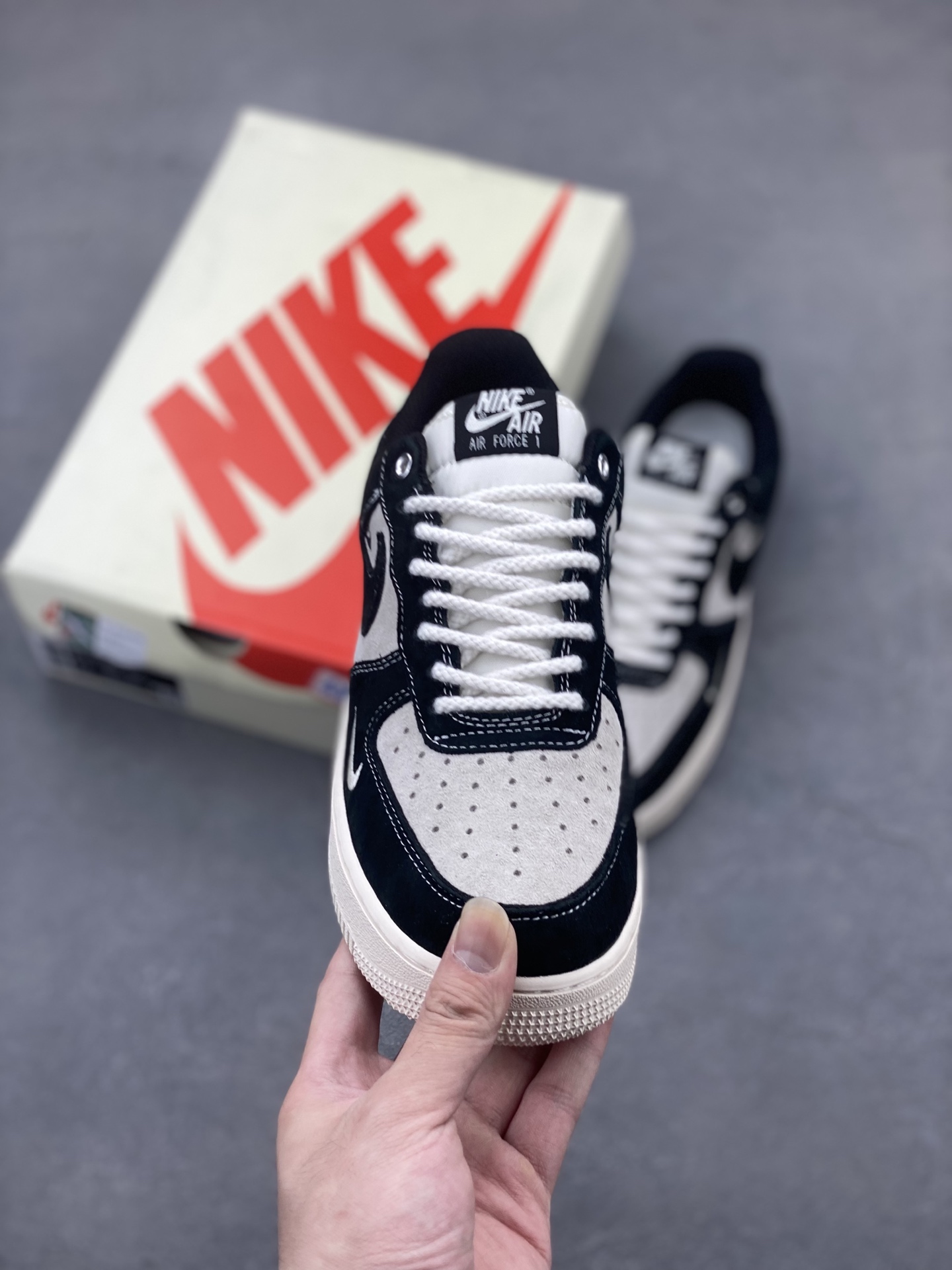 Nike Air Force 1 '07 Low Sneakers - Limited Edition, Company Grade 3 i1748028905028 5466 0 1