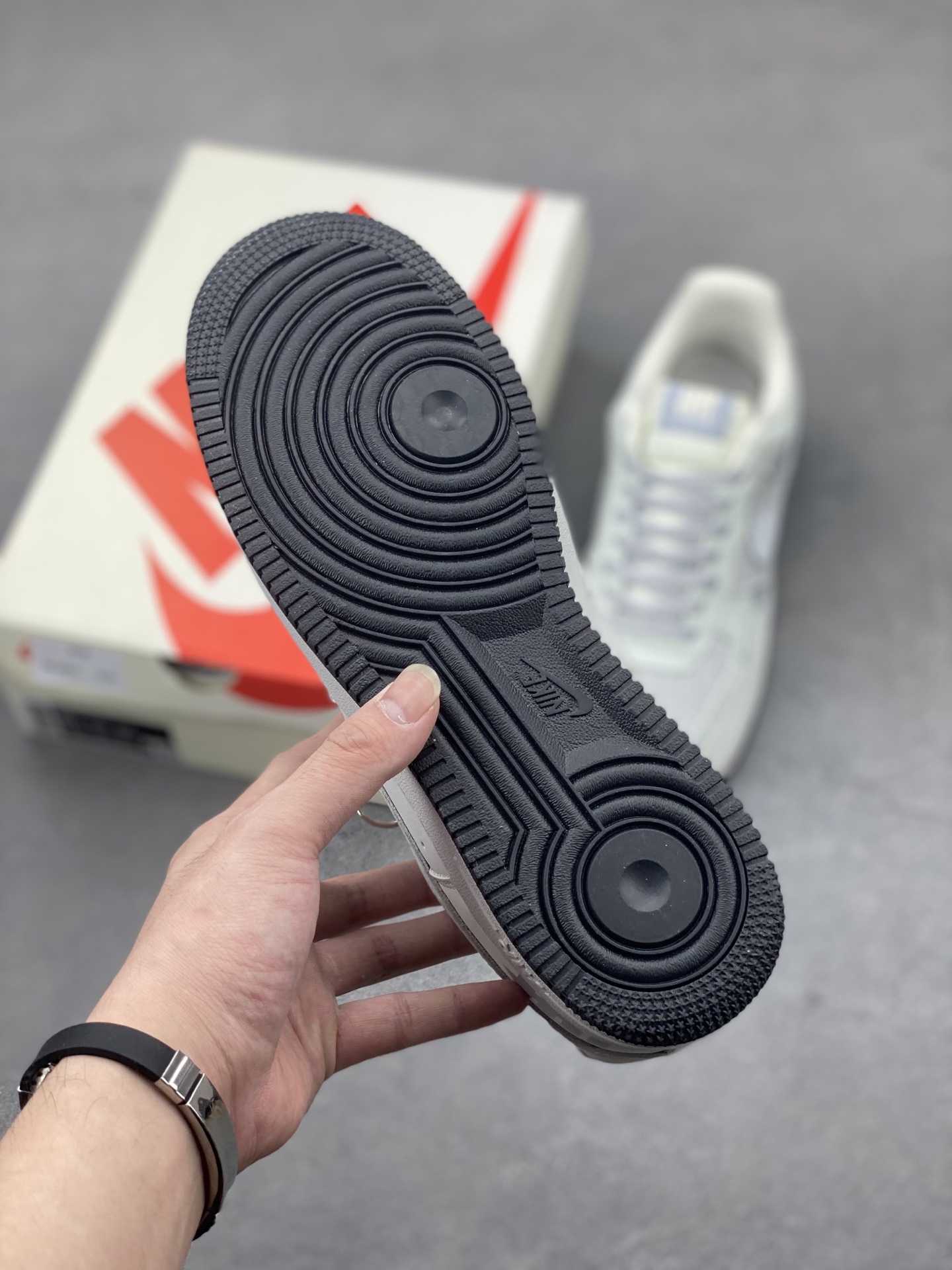 Nike X Undefeated Air Force 1 '07 Low Sneakers - Limited Edition 7 i1748116390859 4182 0 5