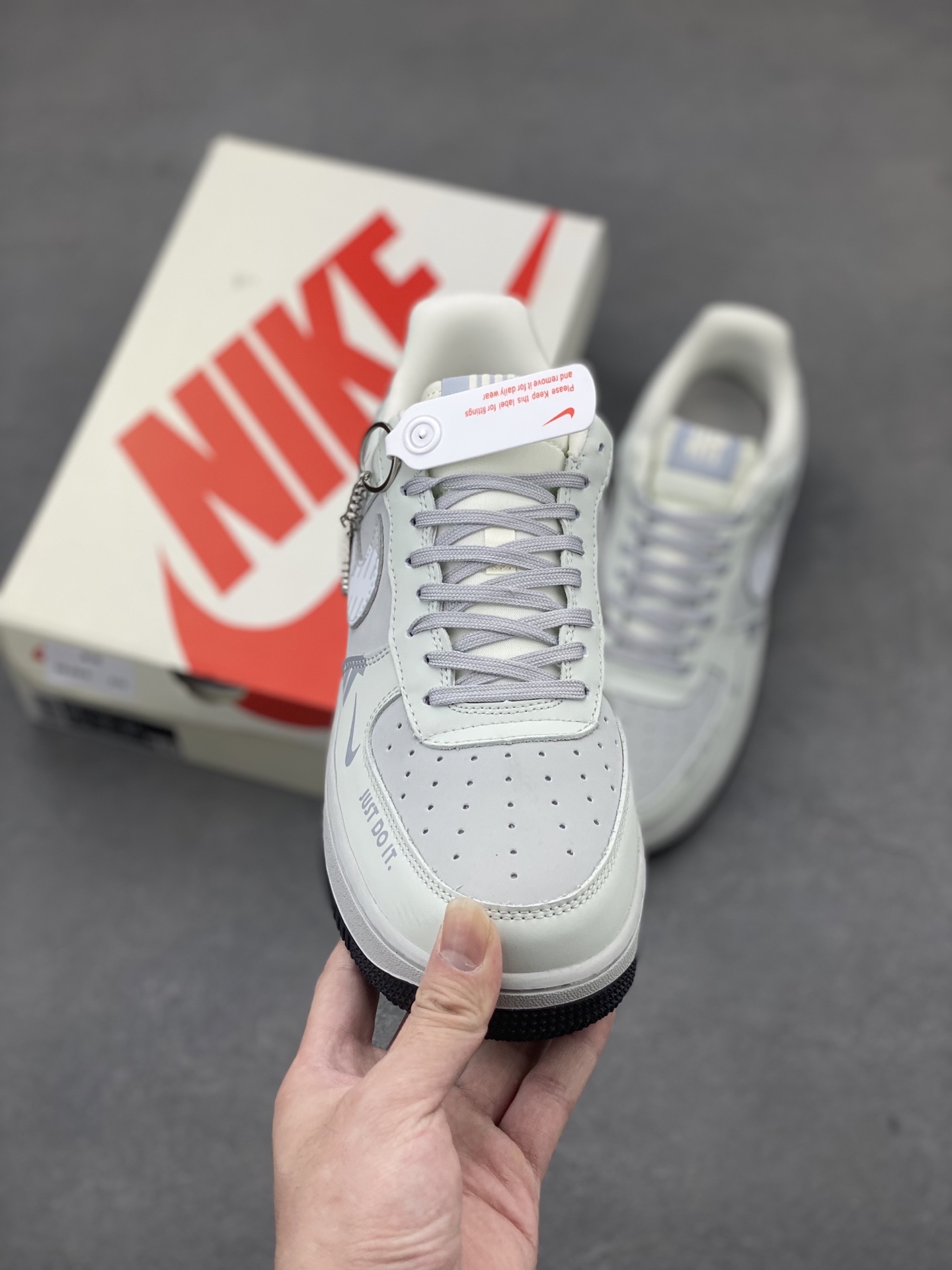 Nike X Undefeated Air Force 1 '07 Low Sneakers - Limited Edition 3 i1748116403189 5143 0 1