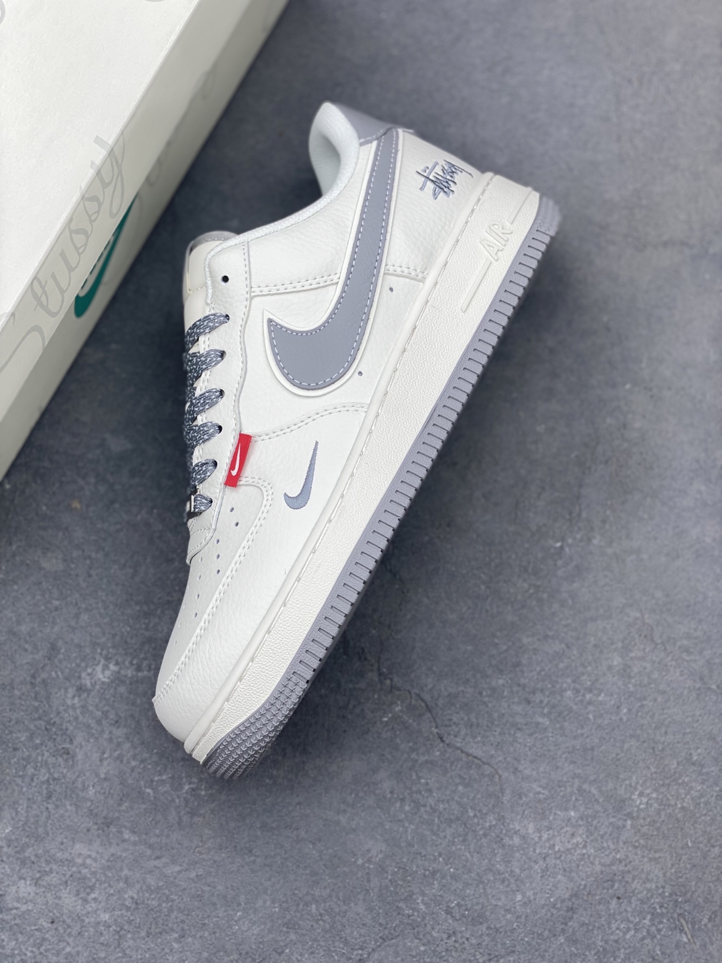Nike Air Force 1 '07 Low Sneakers - Limited Edition, Premium Comfort 8 i1748116432879 3052 0 6