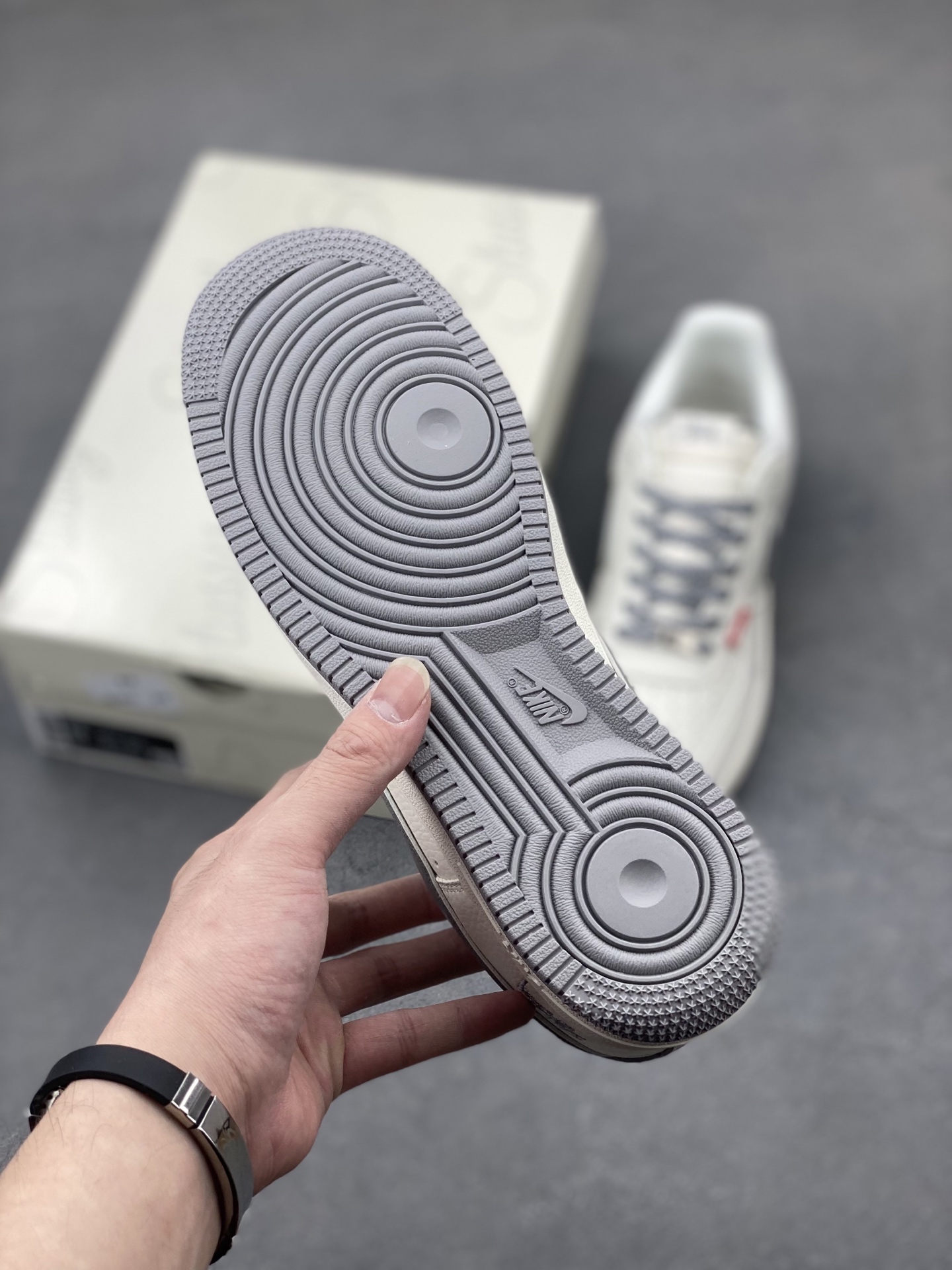 Nike Air Force 1 '07 Low Sneakers - Limited Edition, Premium Comfort 7 i1748116432962 3680 0 5