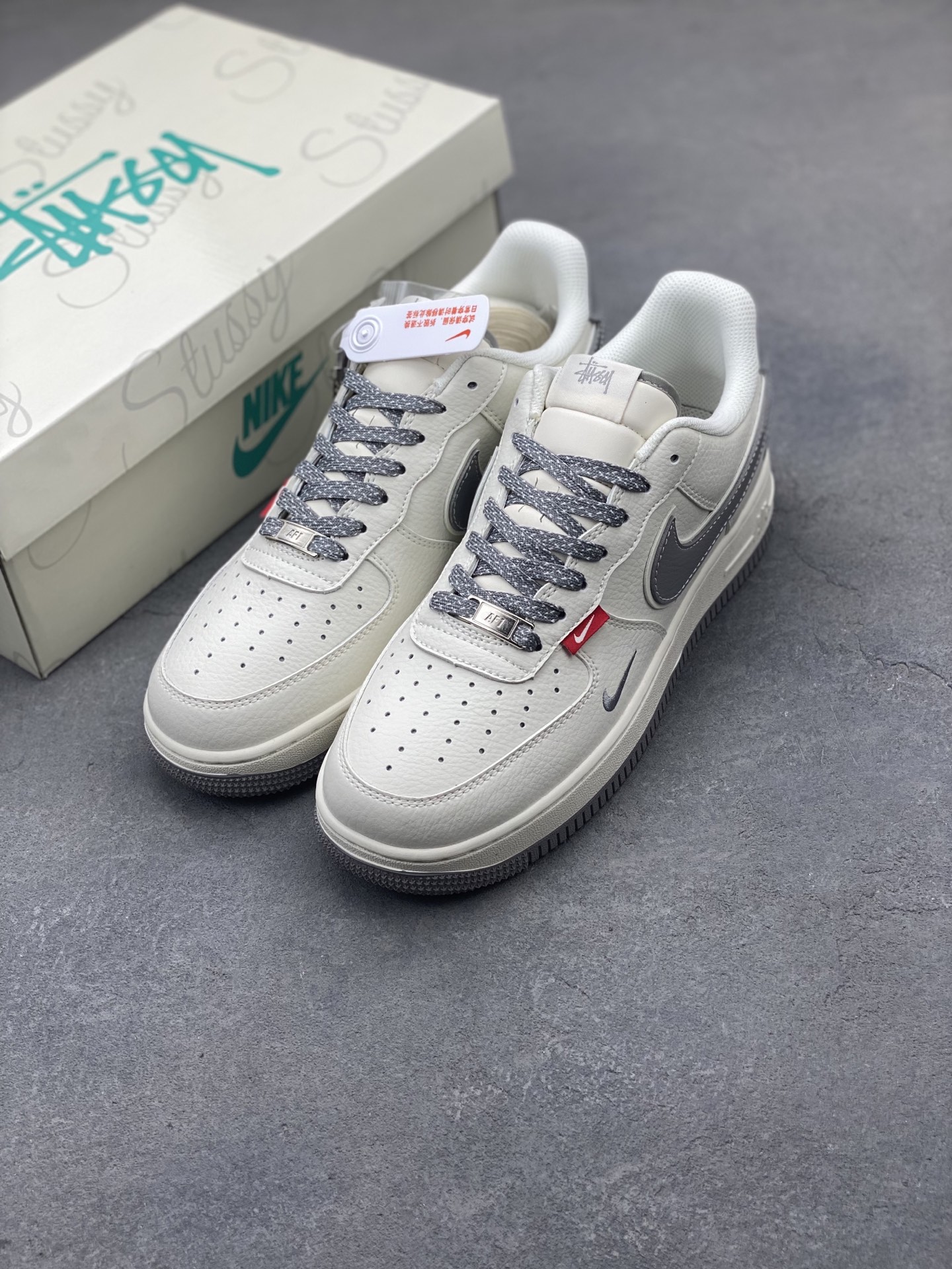 Nike Air Force 1 '07 Low Sneakers - Limited Edition, Premium Comfort 9 i1748116433090 7755 0 7