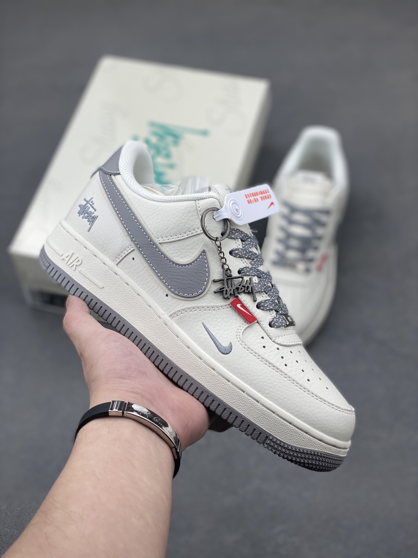 Nike Air Force 1 '07 Low Sneakers - Limited Edition, Premium Comfort 2 i1748116437716 3846 0 0