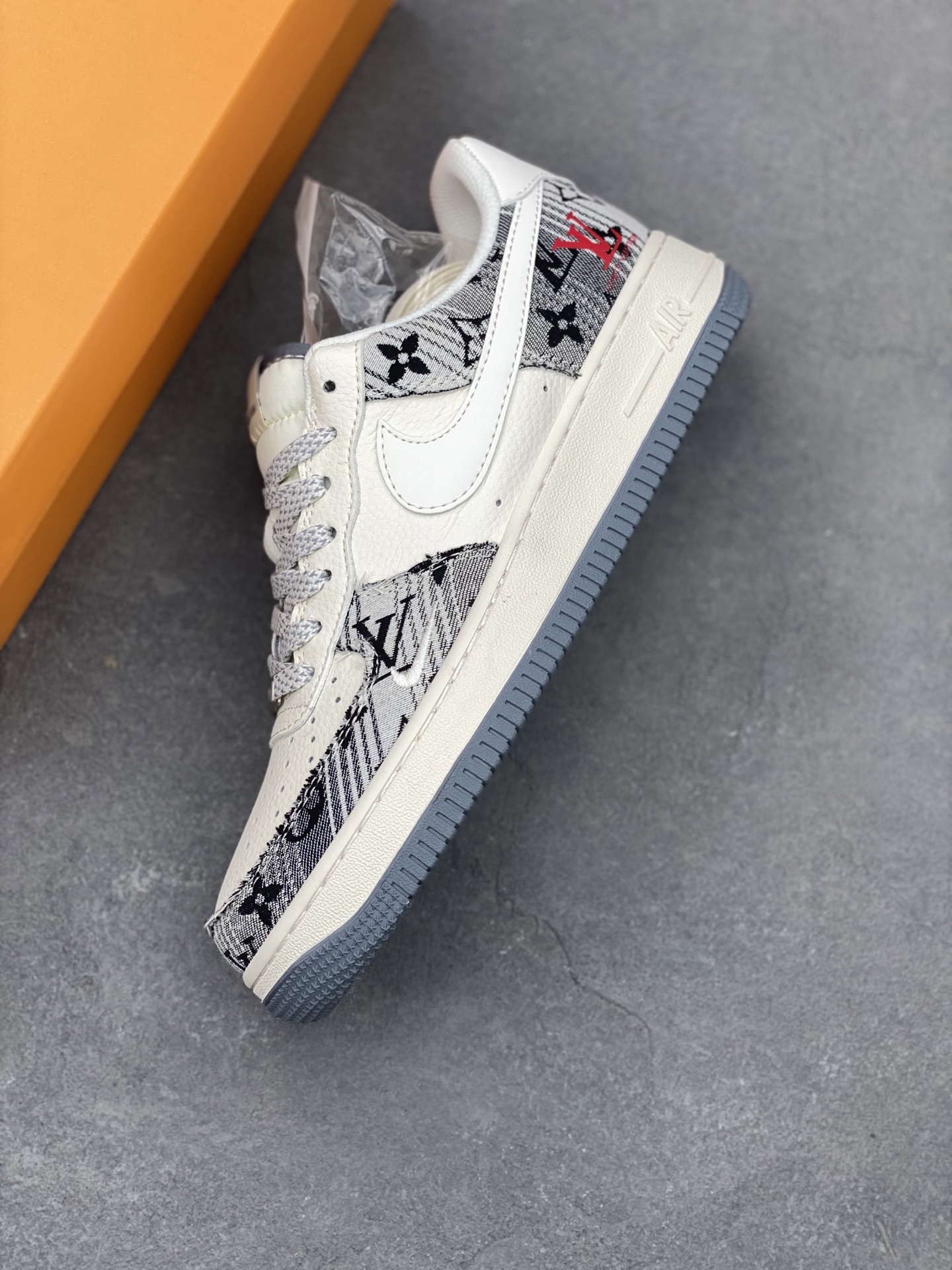 Nike Air Force 1 '07 Low Sneakers Limited Edition - Designer Collaboration 8 i1748189366799 7456 0 6