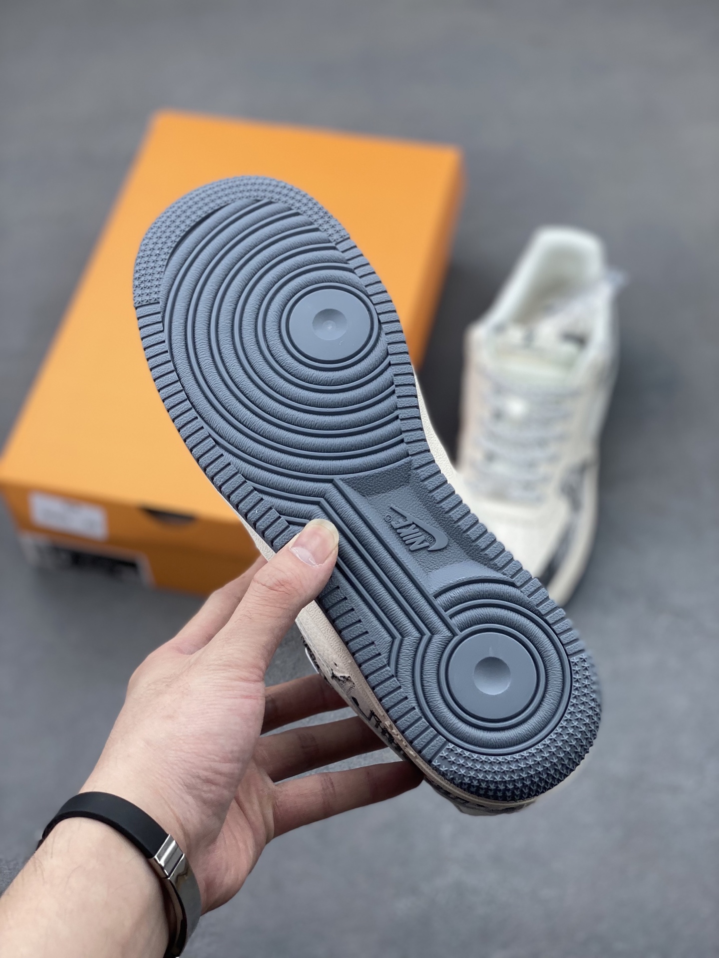 Nike Air Force 1 '07 Low Sneakers Limited Edition - Designer Collaboration 7 i1748189368007 5490 0 5