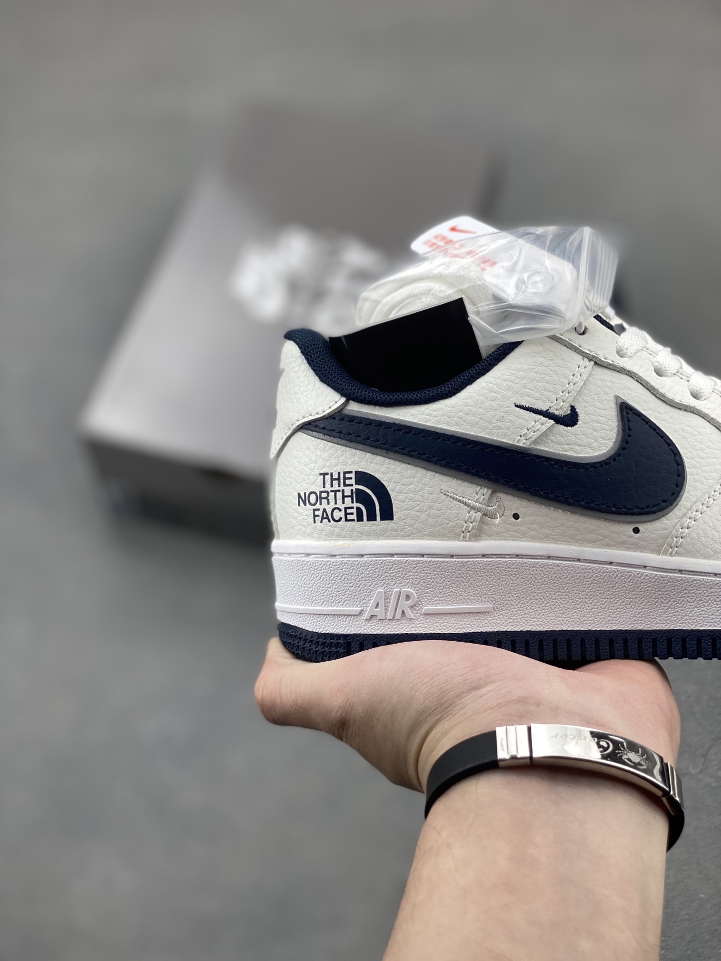 Nike Air Force 1 '07 Low The North Face Edition Sneakers 6 i1748189398305 1557 0 4